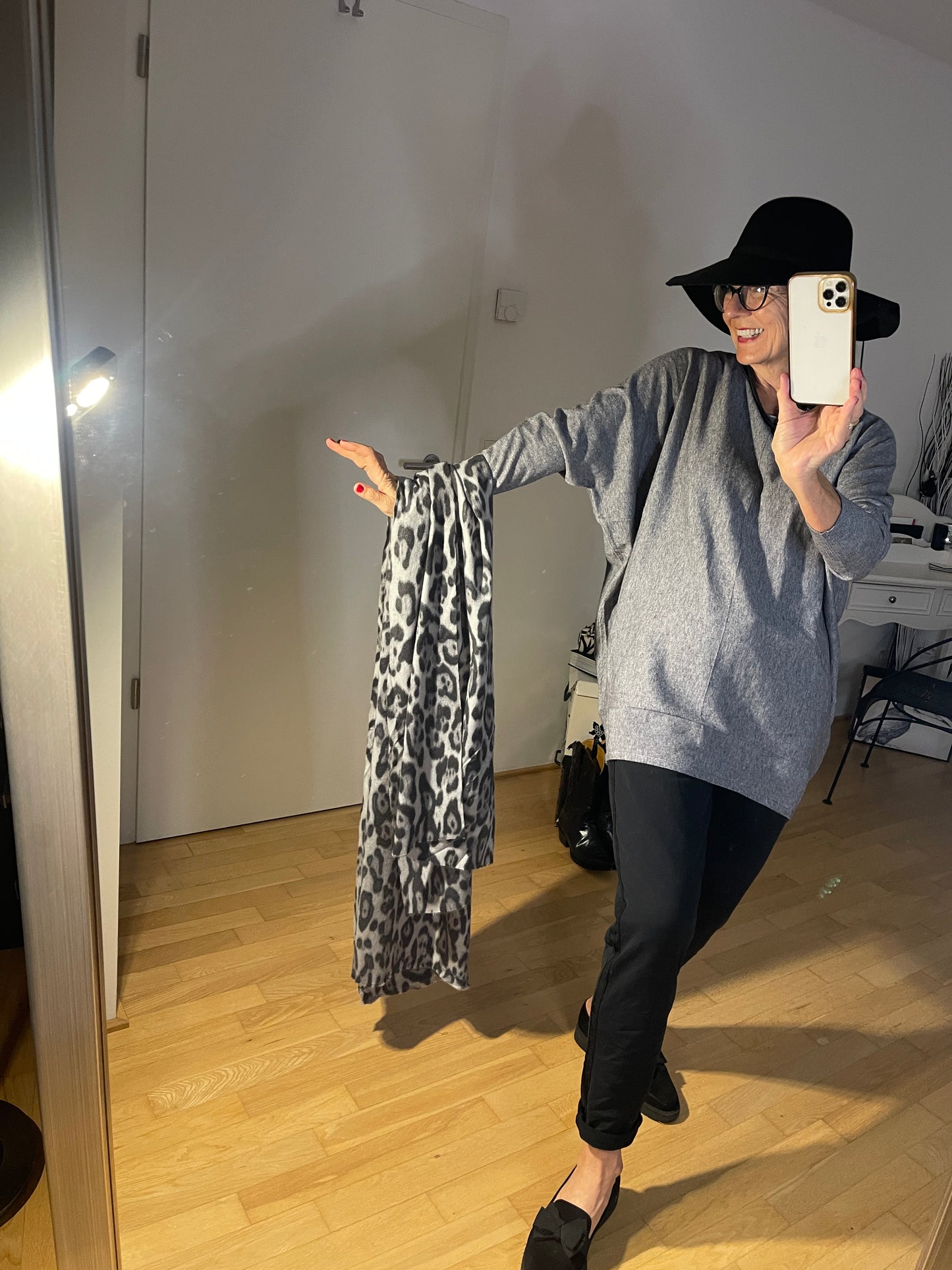 Pullover MOLA grey; €59,90 jetzt im Oktober-Sale statt €99,90… klasse Modell auch Genussgrößen
