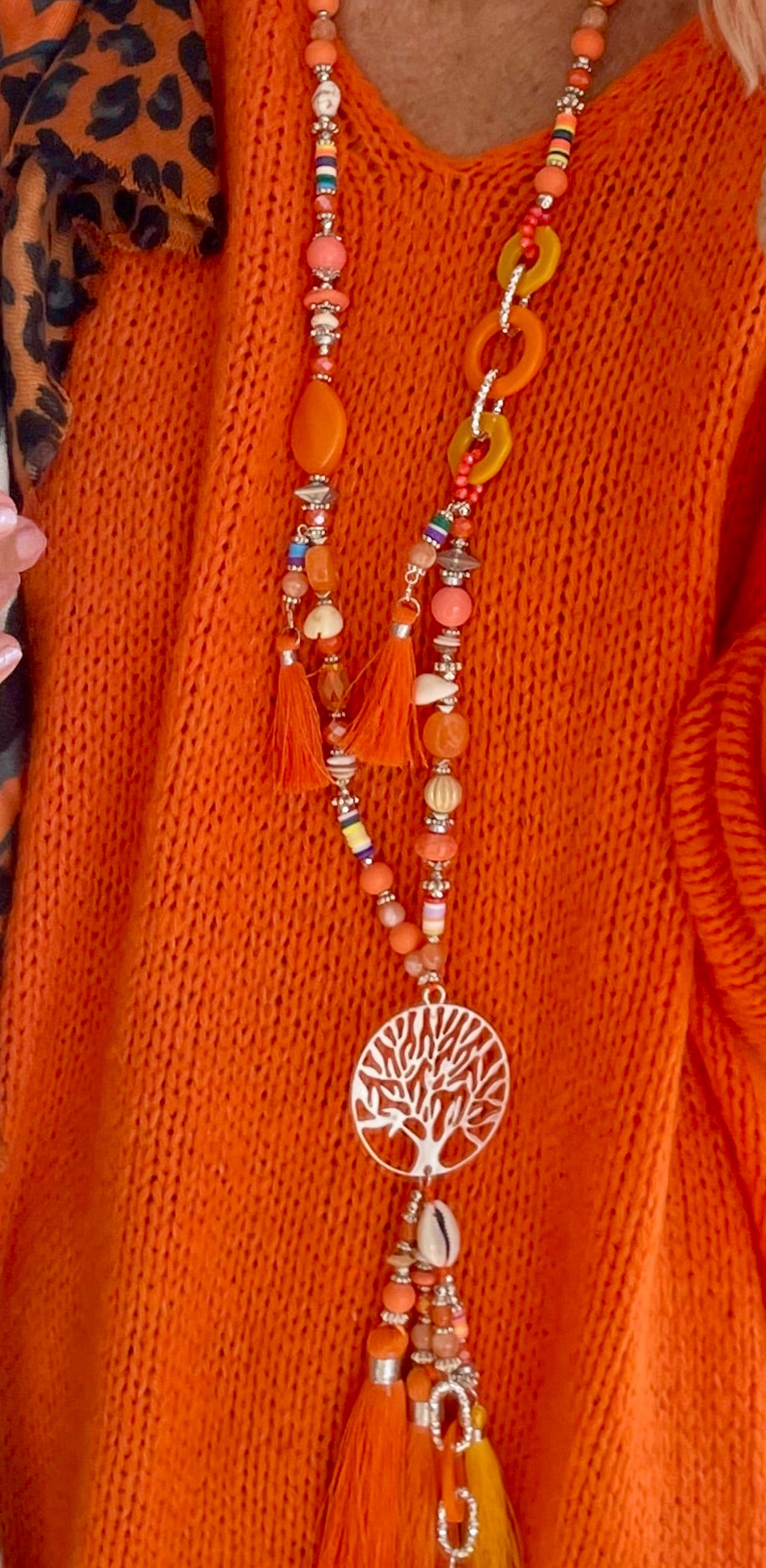 Kette LOVE-TREE orange; jetzt €29,90 statt €49,90; super stylische Longkette