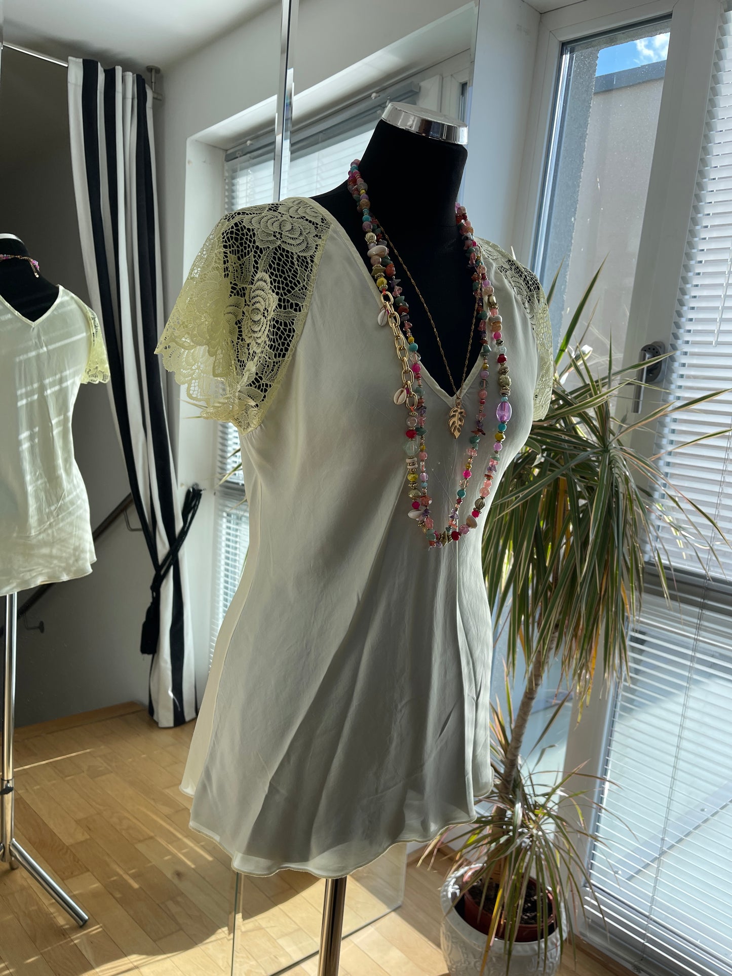 Oberteil/Top SUSA yellow im Outlet €29,90 statt €49,90; ein super schickes sowie perfektes Badic-Teil