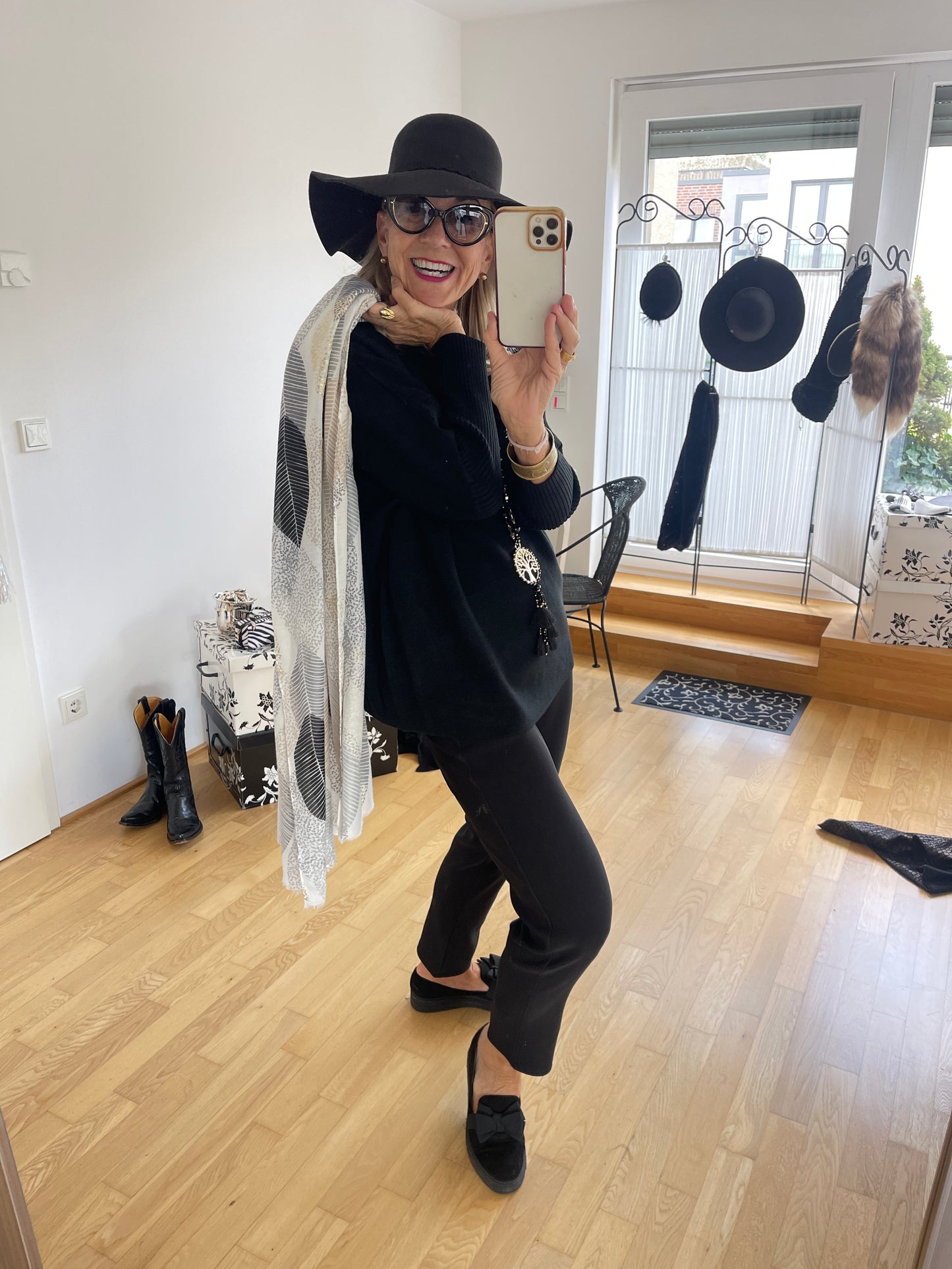 Oberteil MELANIA black €89,90; lässig, edel und herrlich angenehm