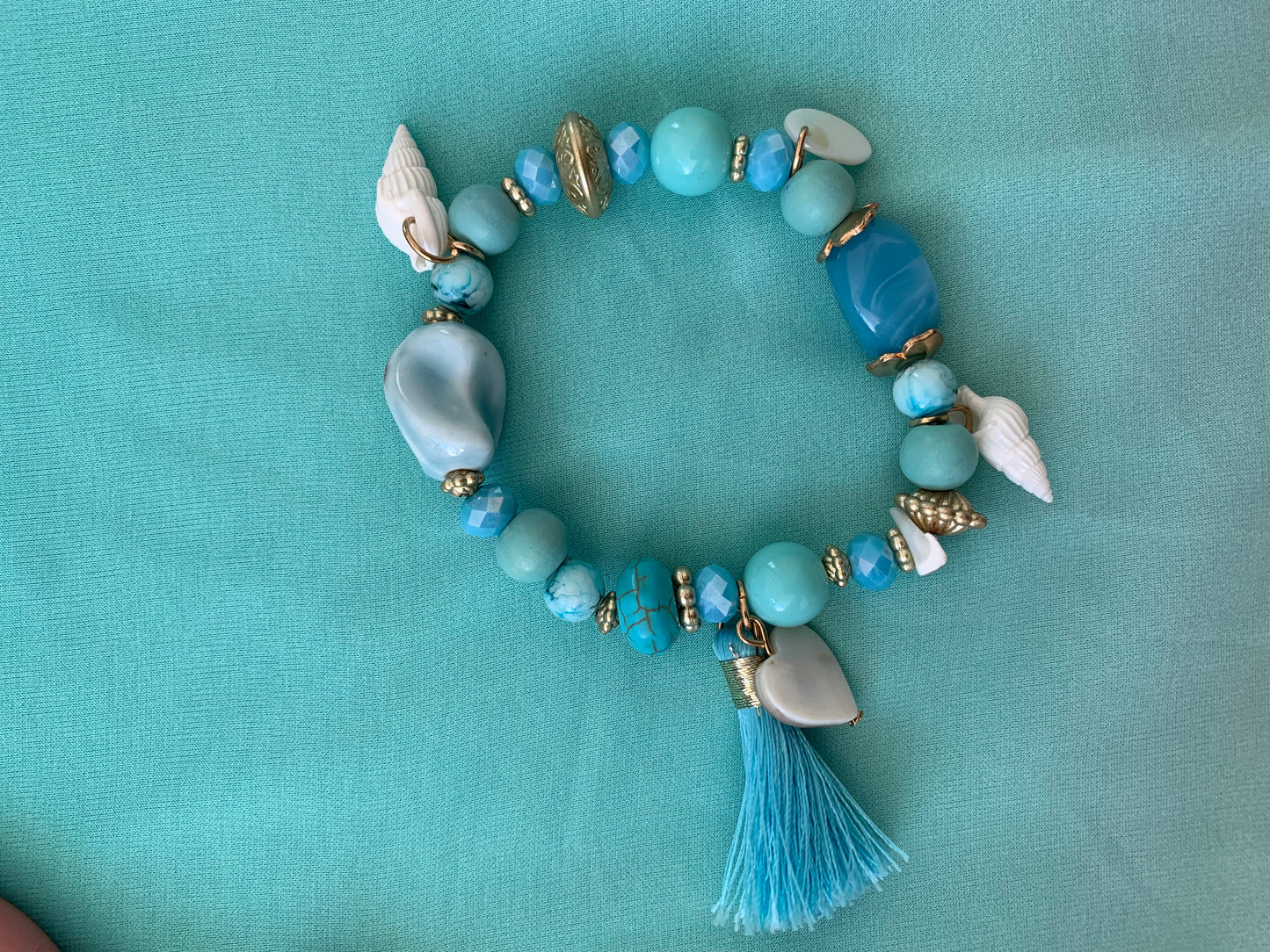 Armband ARIELLE blue €24,90, ein zauberhaftes Accessoires