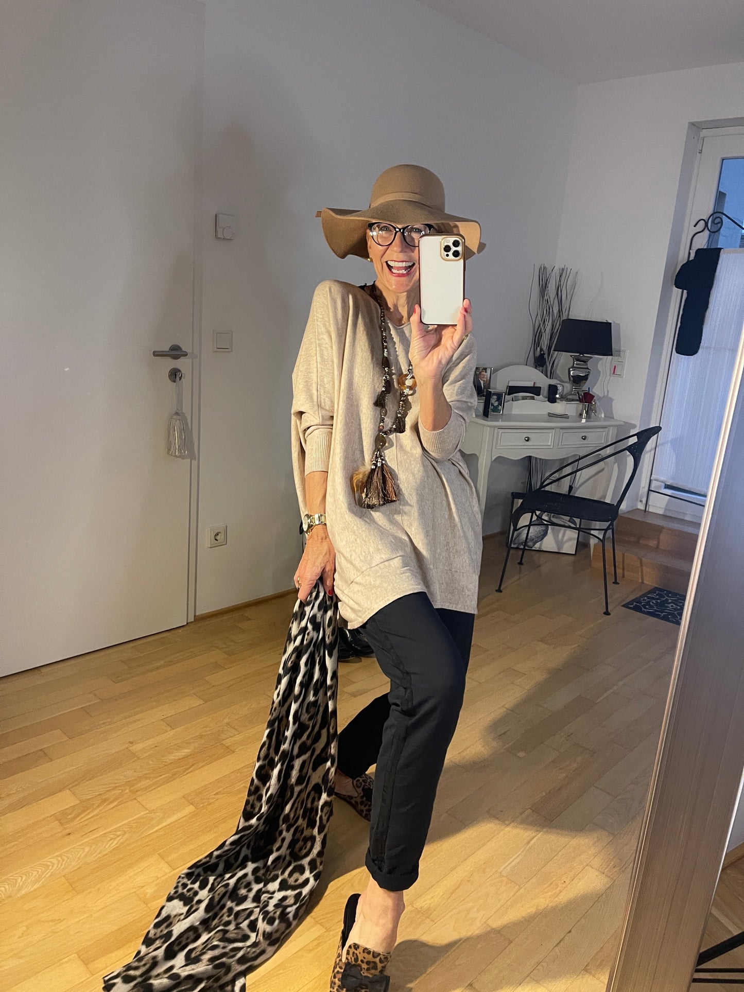 Pullover MOLA beige; jetzt im Oktober-Sale für €59,90 statt €99,90…klasse Modell auch für Genussgrößen