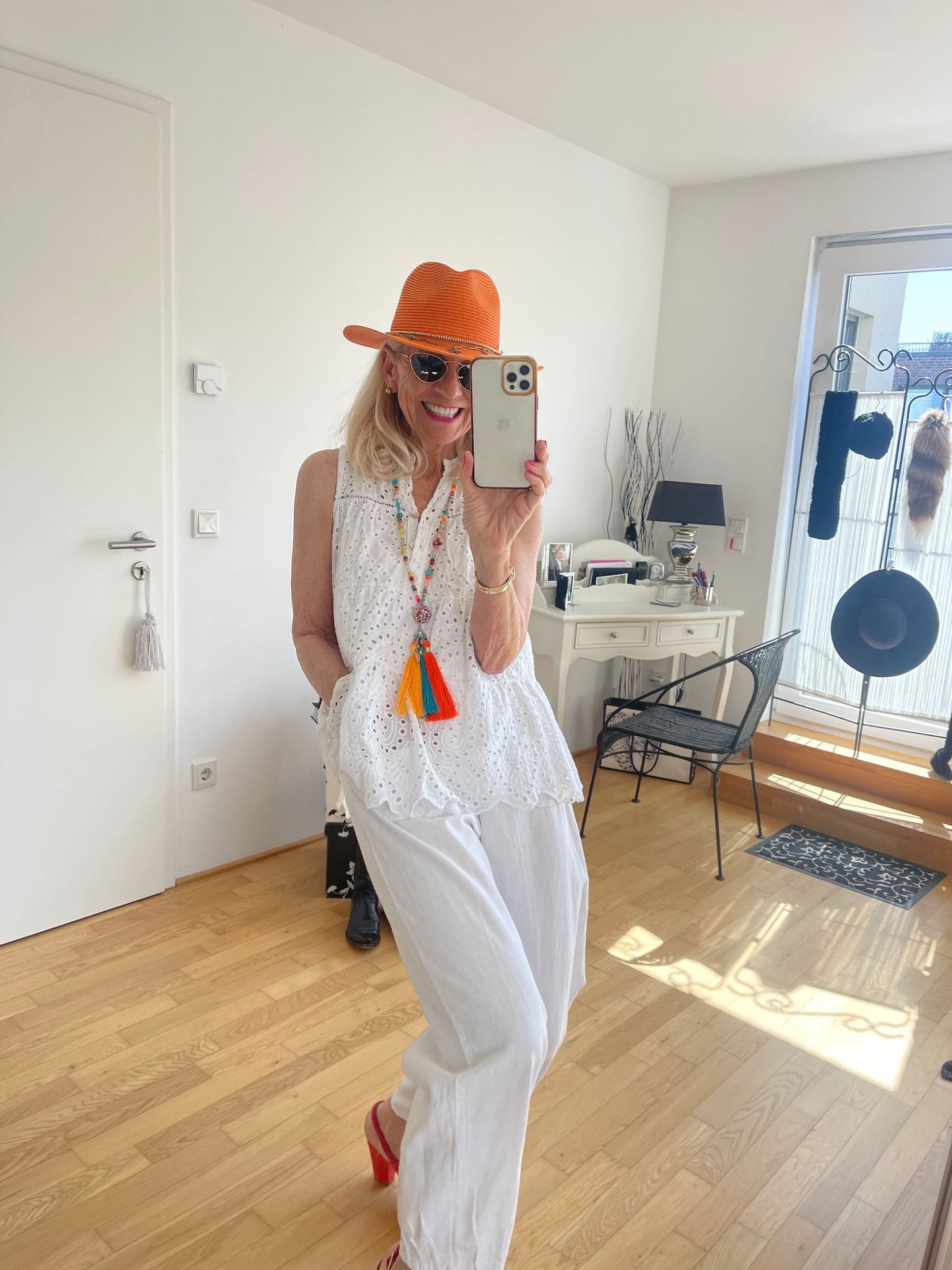Oberteil STYLE white €59,90, so ein hübsches, luftiges Modell
