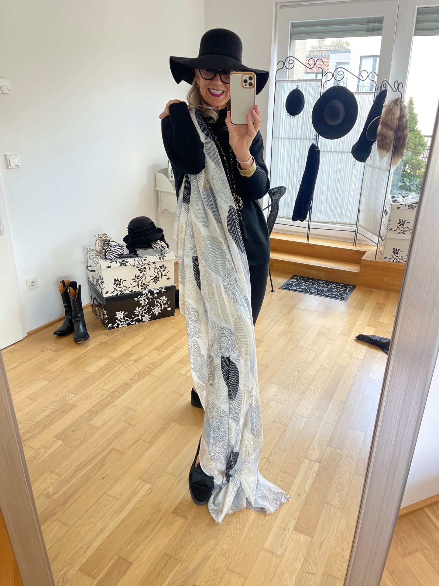 Oberteil MELANIA black €89,90; lässig, edel und herrlich angenehm