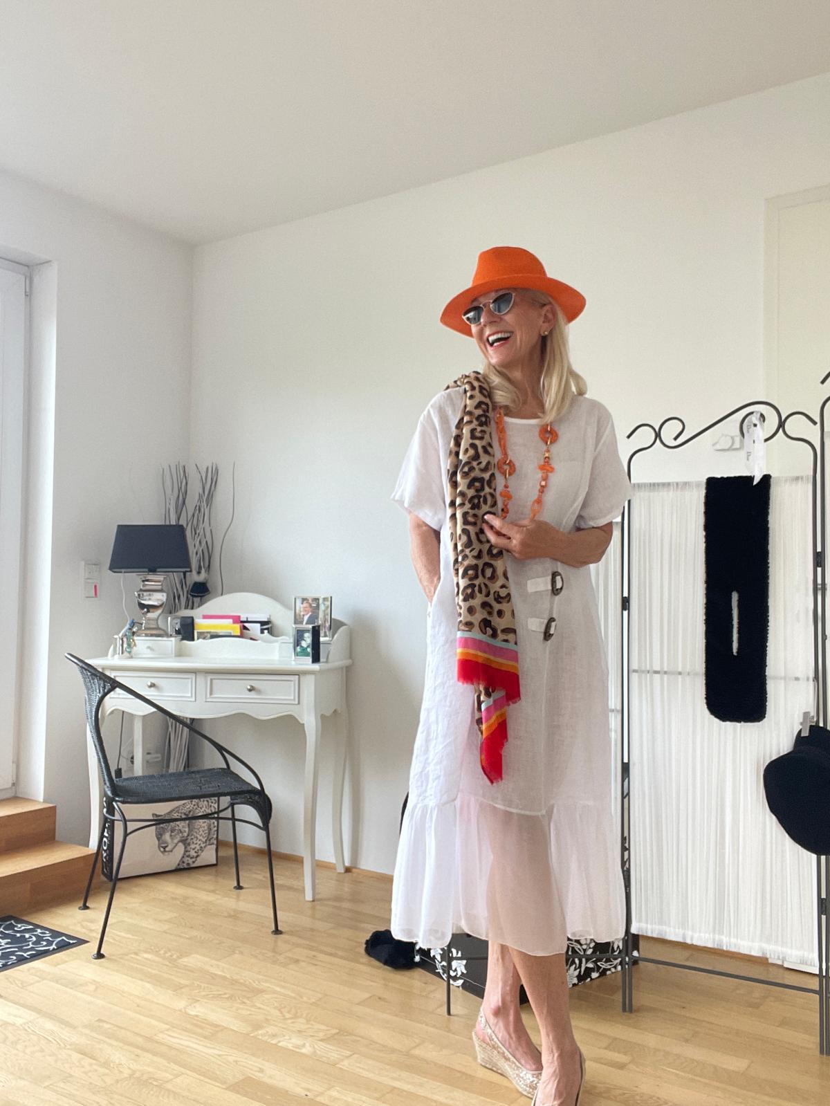 Kleid Barbara white €109,90; perfekter Sommerlook.. Leinen mit Seide.. tolles Modell auch für große Größen bis XXL