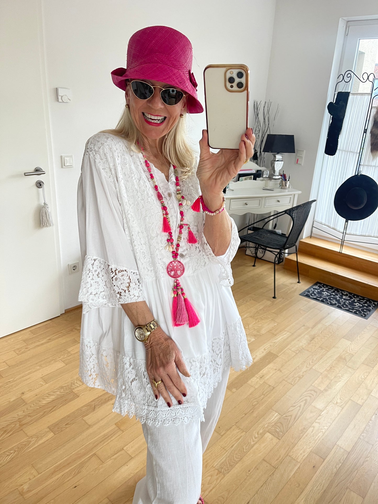 Tunika LENI white €89,90; herrliches, super schickes Modell für XXXL-Genussgrößen