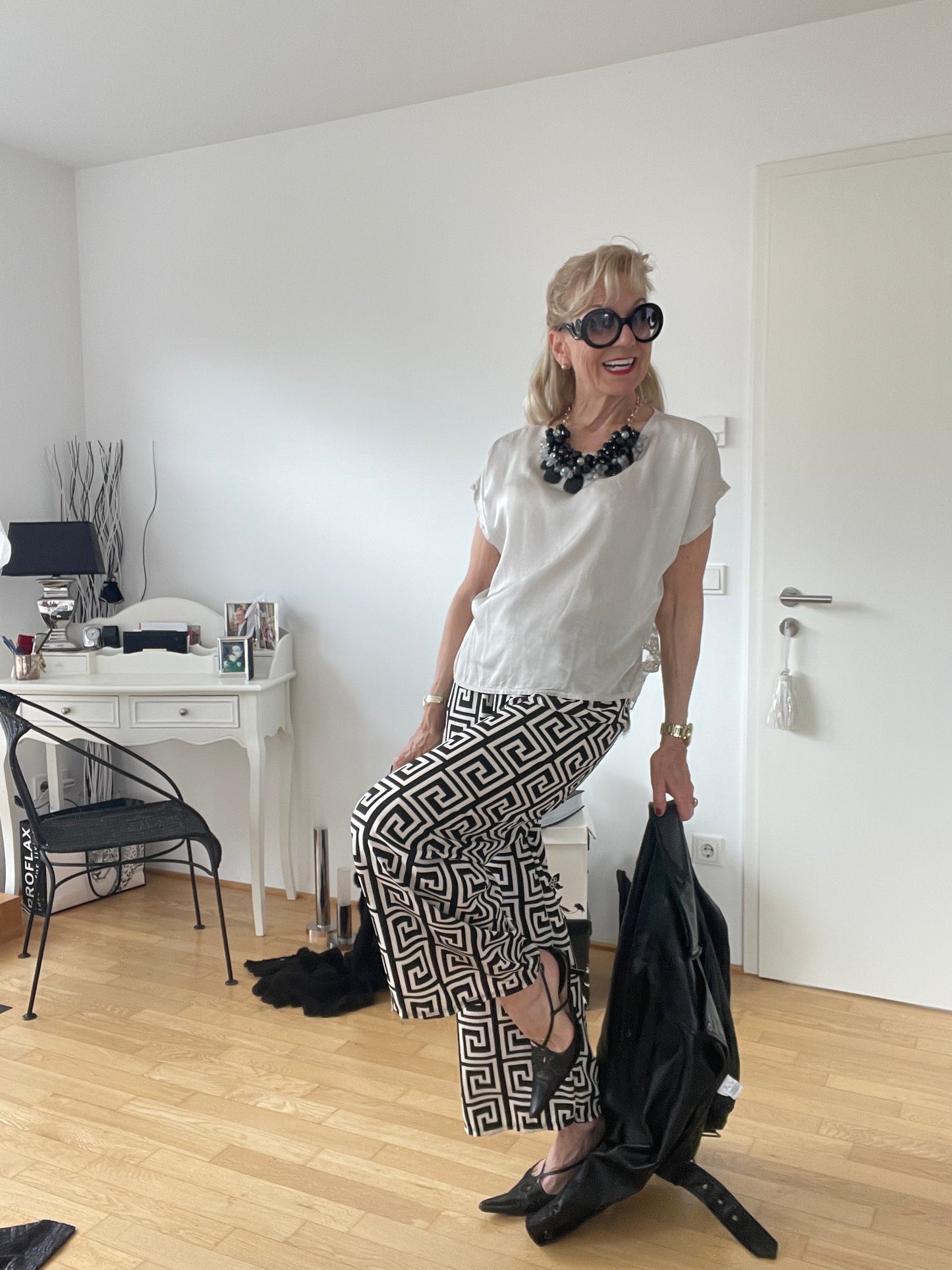 Oberteil PERLA beige im Outlet €29,90 statt €69,90; edel, elegant & raffiniert, sexy