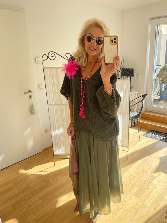 Pullover ARMSTRONG oliv €79,90; so kuschelig, so lässig, so herrlich wunderbar 🍂