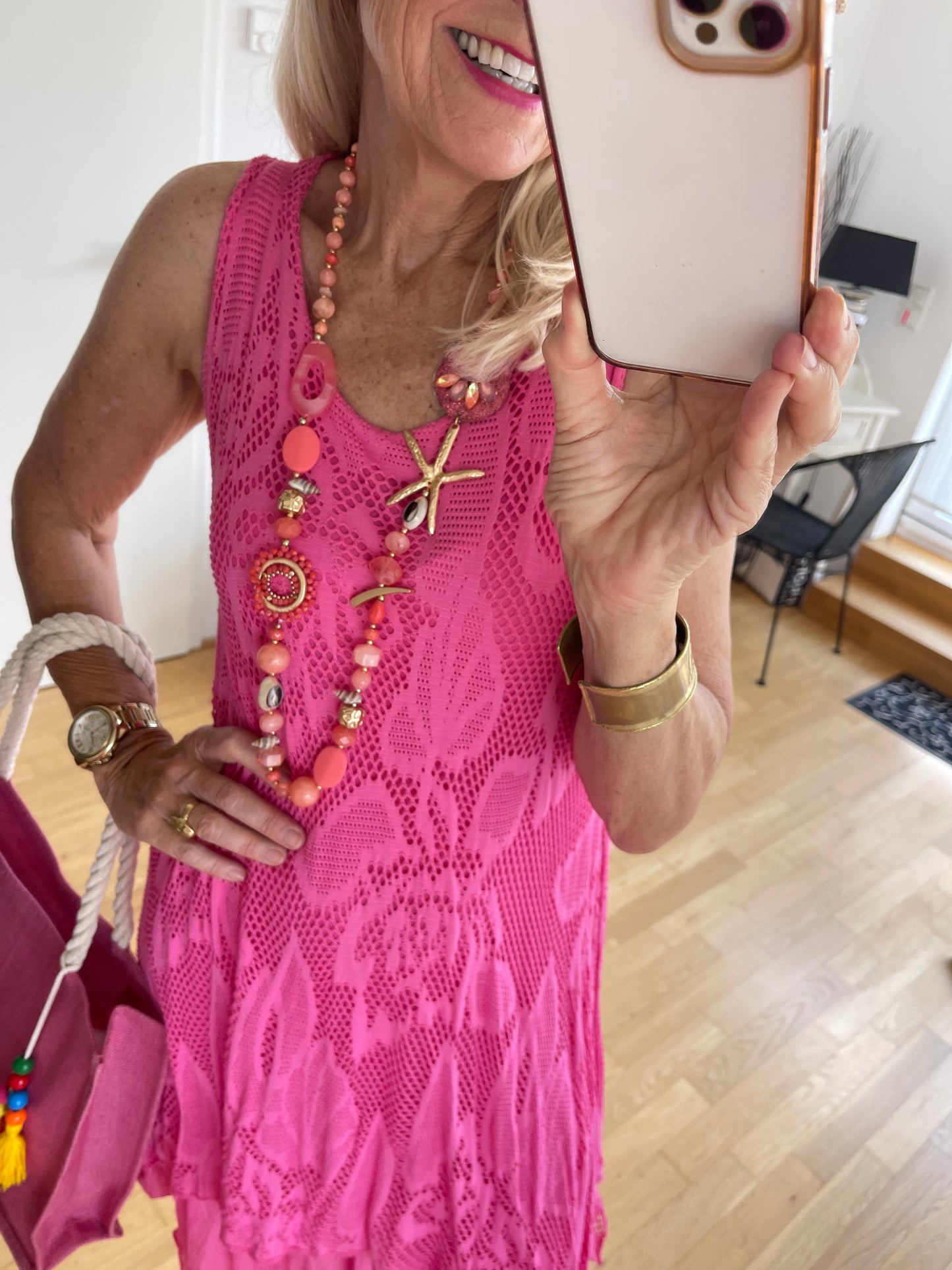 Kleid CLAUDILLE pink €79,90; ein zauberhaftes, sommerliches Lagenkleid, geeignet für S-XL Größen