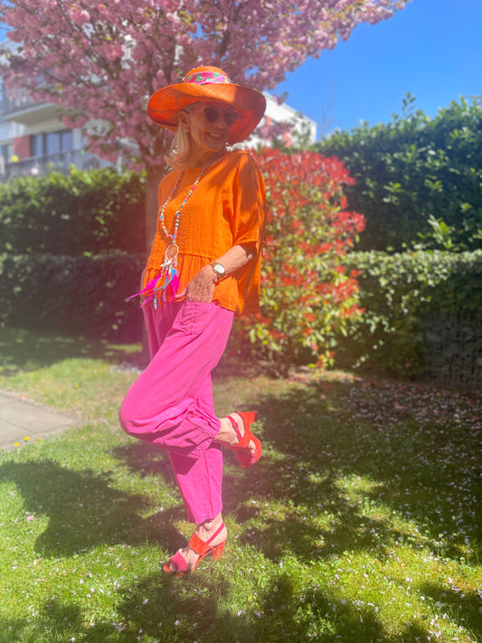 Hose PEGGY pink Gr.M; €69,90; genial sitzendes Modell mit Wohlfühlgarantie