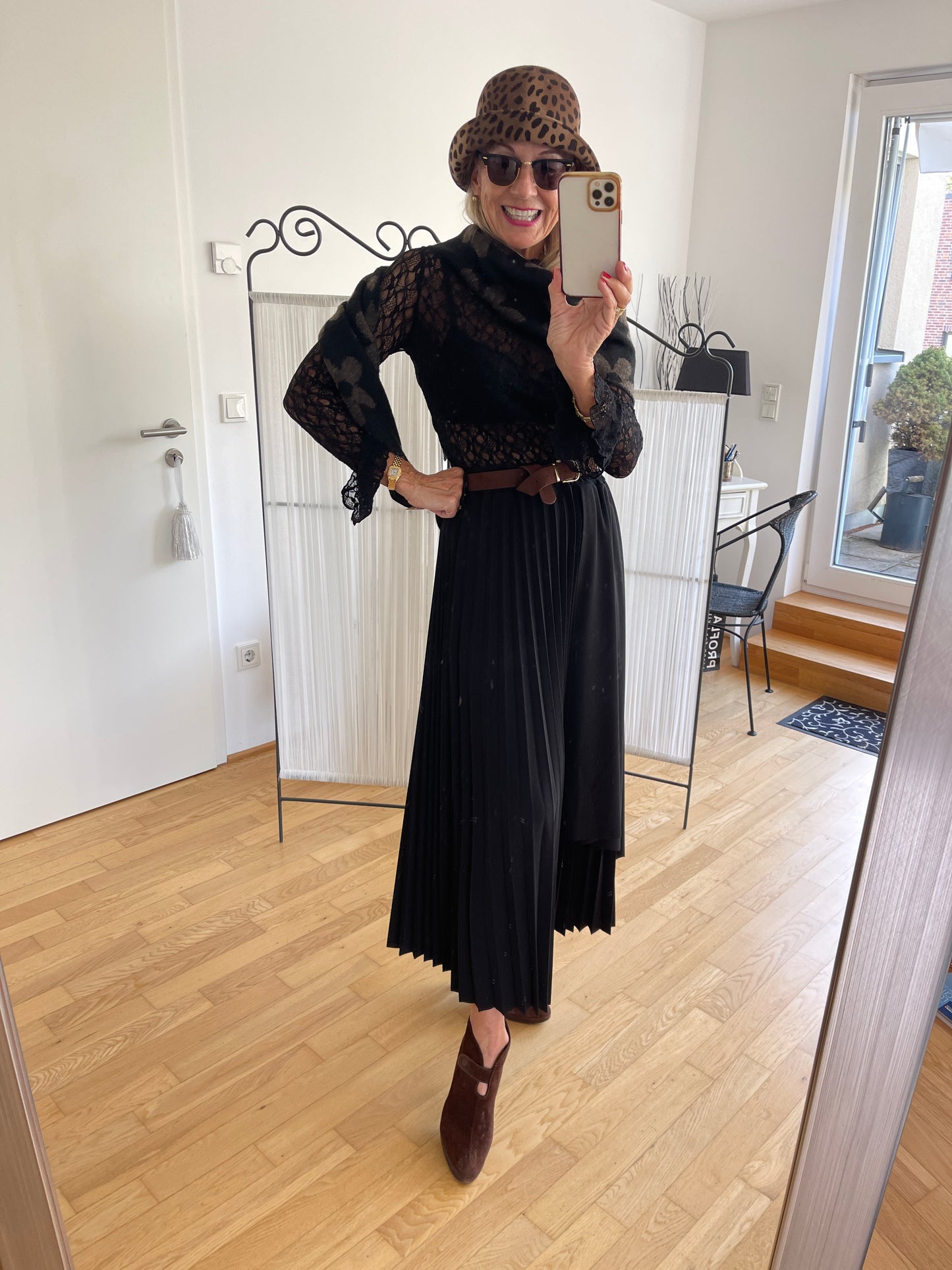 Oberteil MALI black €49,90; dieses zauberhafte Spitzenoberteil veredelt Dein Outfit