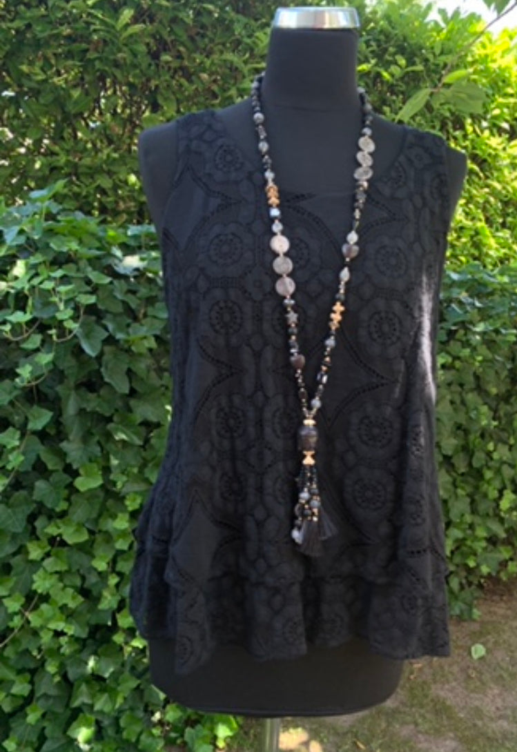 Oberteil/Top LILLY black; jetzt €29,90 statt €59,90 im Super-Summer-Sale