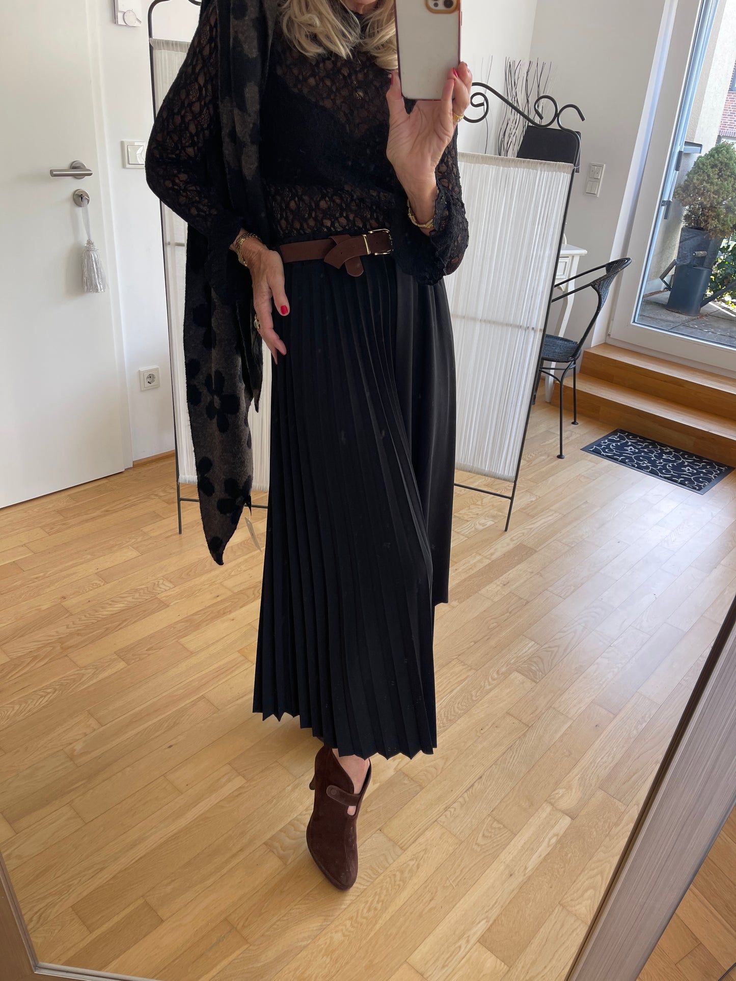 Rock ROCKEFELLER black €109,90; was für ein ausgefallener Schnitt!!