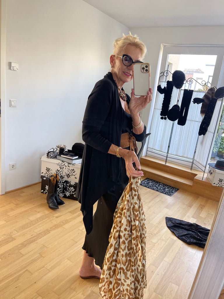 Strickjacke STAR €79,90, wunderbar leichte sowie figurbetonte Longstrickjacke