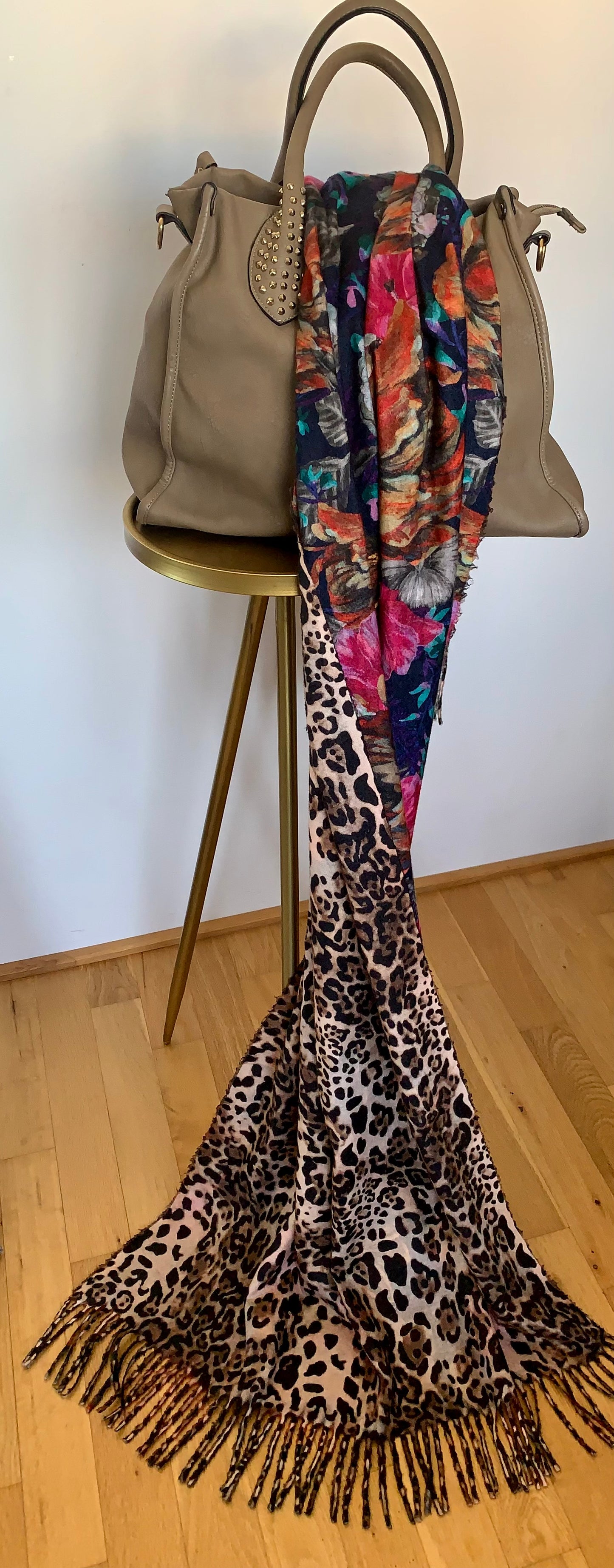 Schal KARLA; €49,90; soft, kuschel .. super leicht.. und soo stylisch
