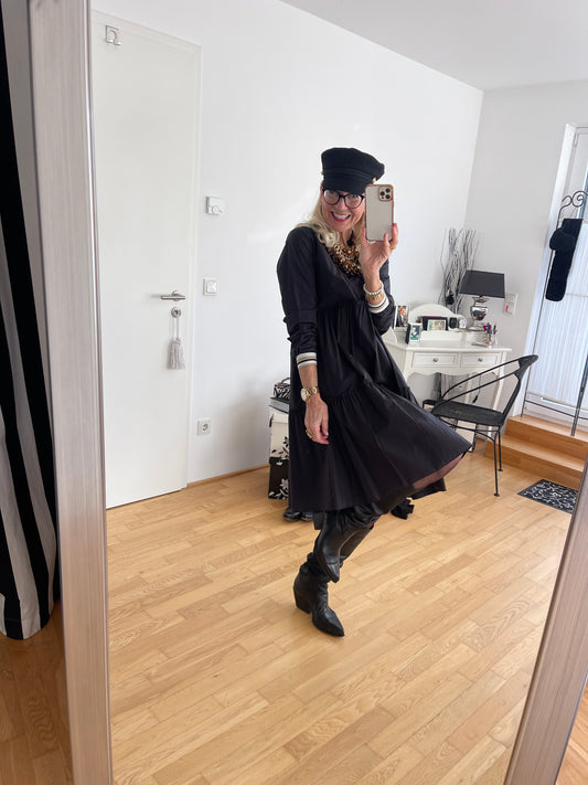 Kleid CAMPIONE black; … schickes, vielseitiges und super sitzendes Allroundkleid!! „IM BLACK-FRIDAY OUTLET“ nur €39,90 statt €89,90