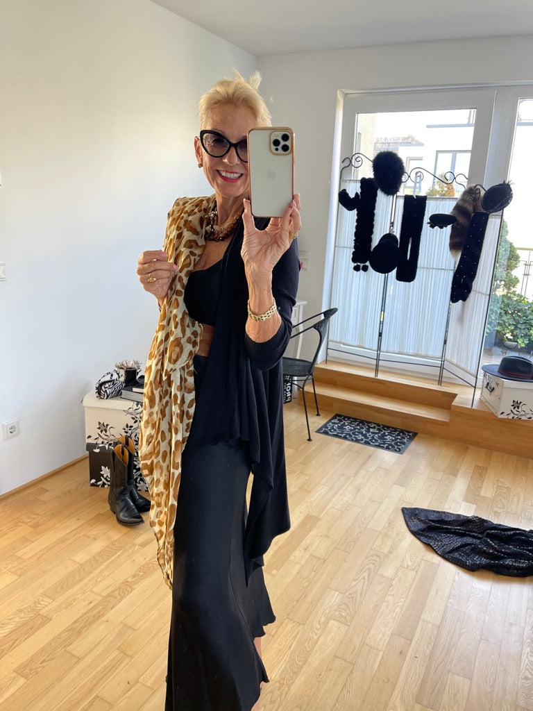 Strickjacke STAR €79,90, wunderbar leichte sowie figurbetonte Longstrickjacke