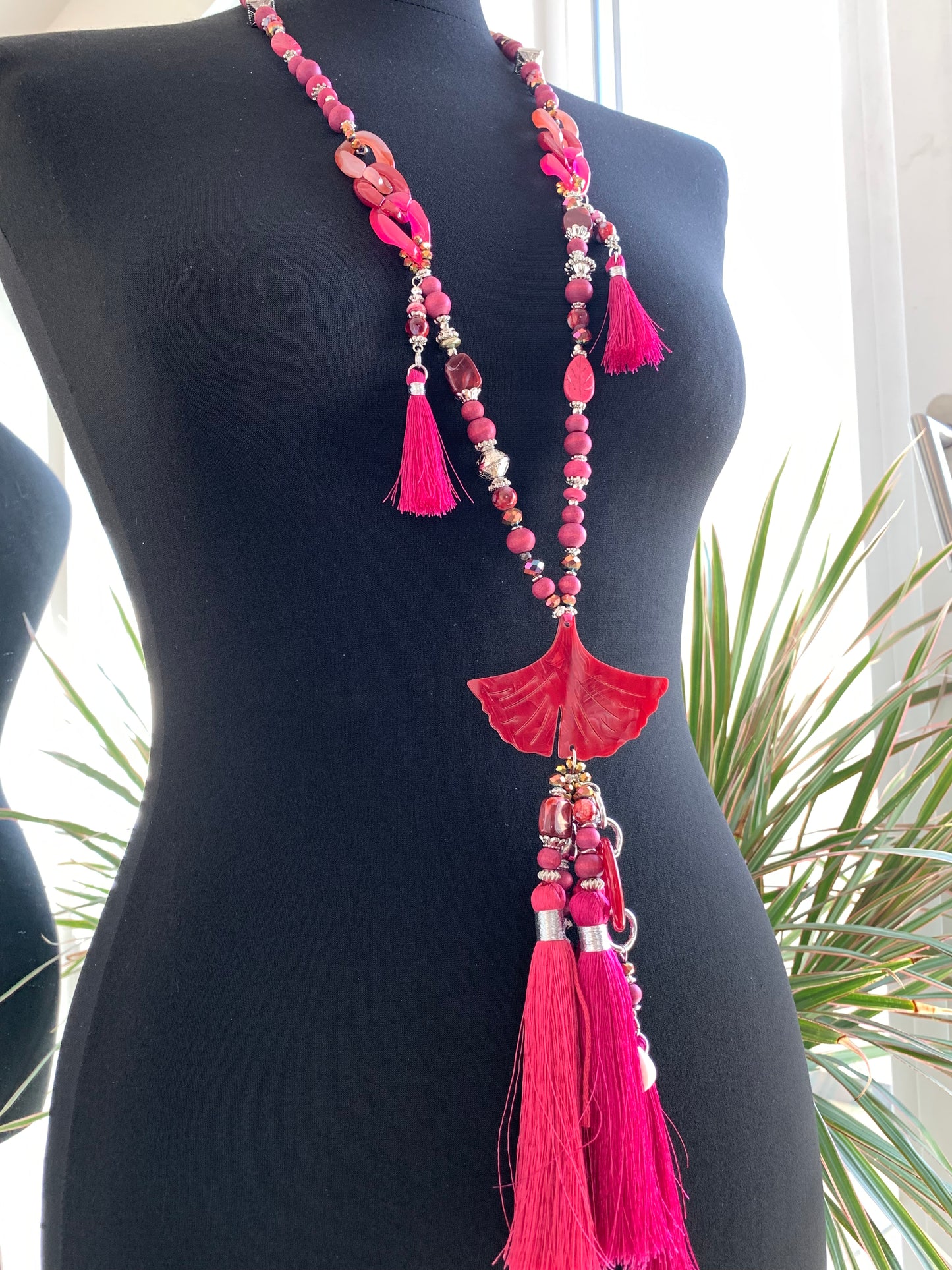 Kette JULINA €49,99; stylische Longkette