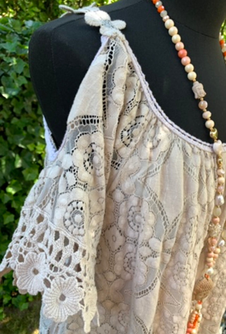 Oberteil/ Top SISSY beige; jetzt €29,90 statt €69,90 im Super Summer Sale