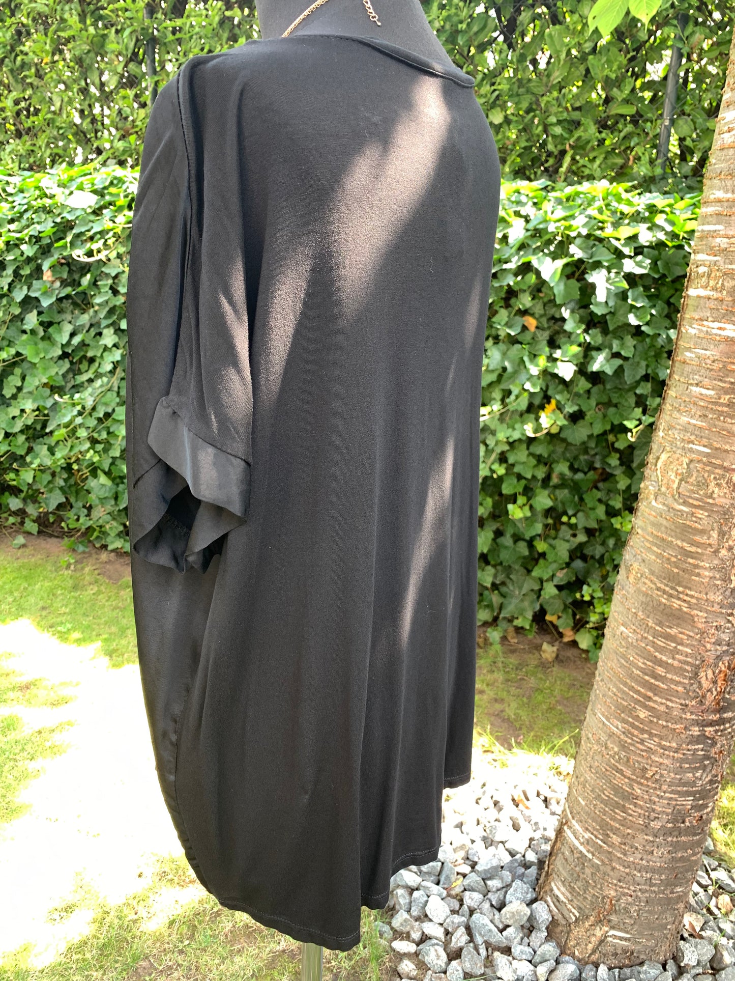 Oberteil CAMILLA schwarz; jetzt €29,90 statt €69,90 im Super-Summer-Sale