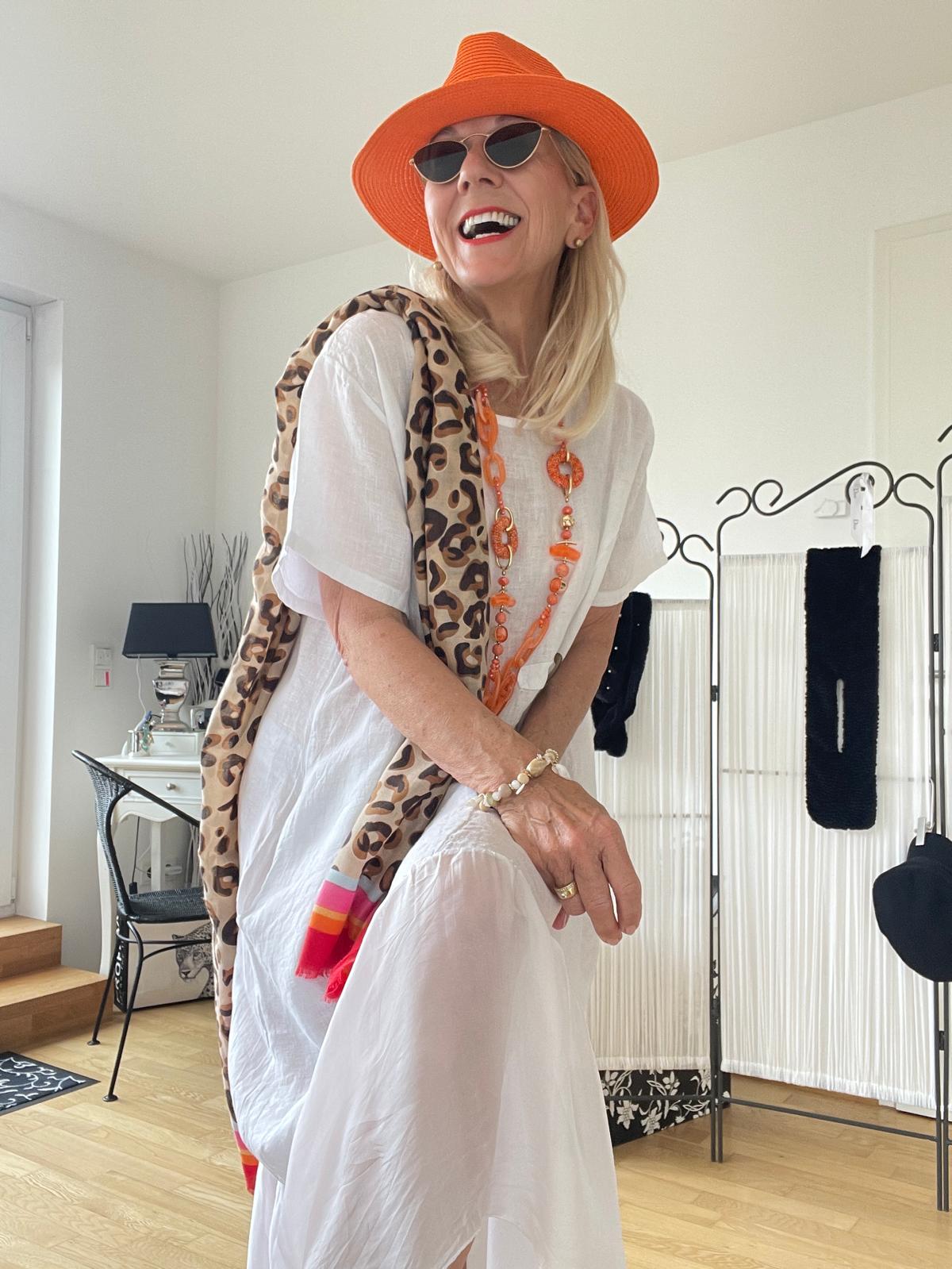 Kleid Barbara white €109,90; perfekter Sommerlook.. Leinen mit Seide.. tolles Modell auch für große Größen bis XXL