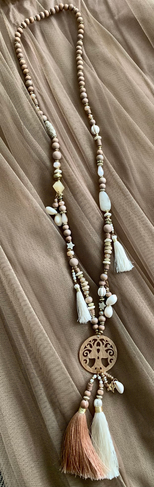 Kette LEBENSBAUM braun; €29,90 statt €49,90; „ Im Black-Friday-Outlet“ ein richtiger Hingucker