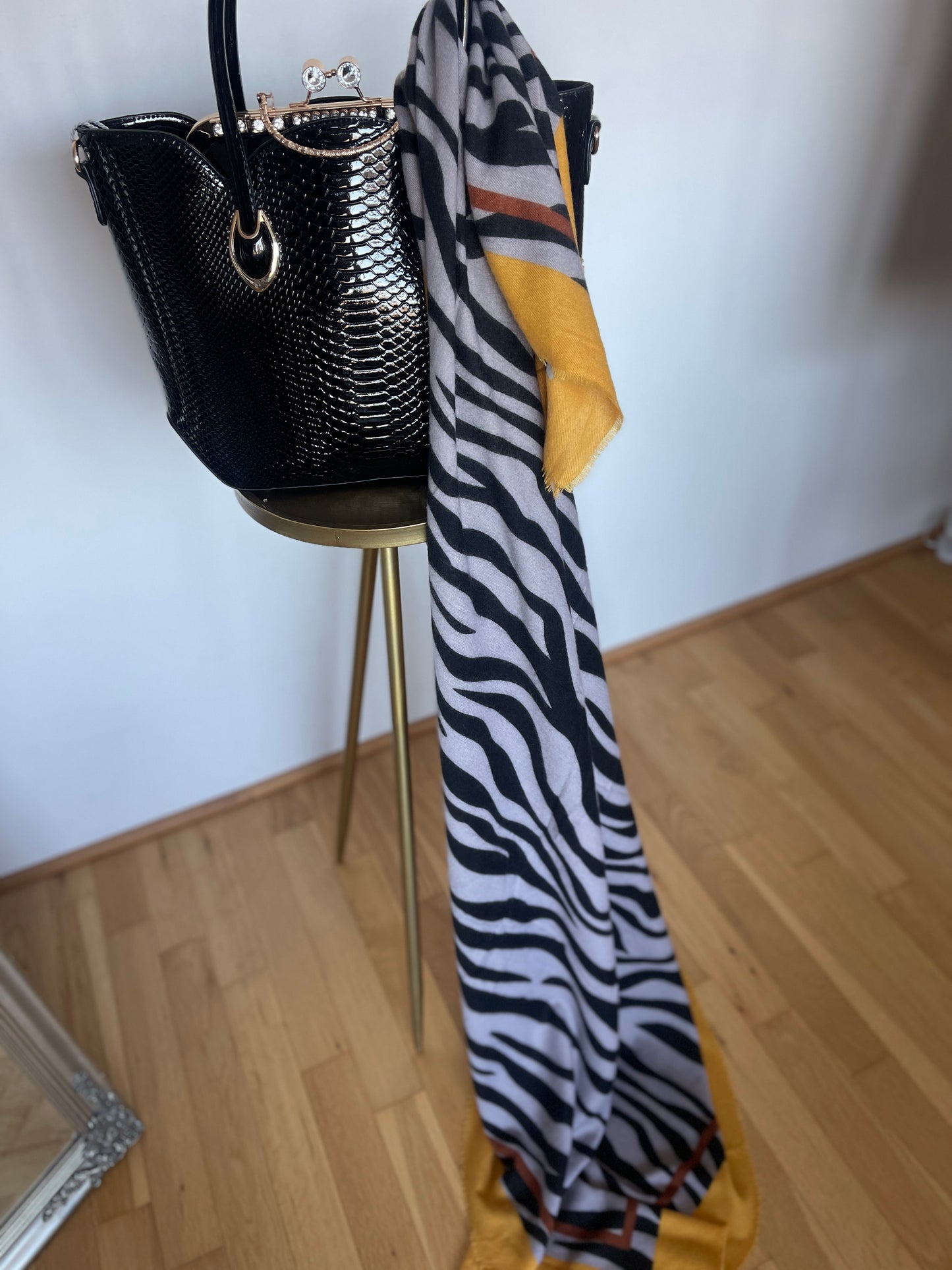 Schal LOLA yellow €49,90; wunderschöner Big-Schal