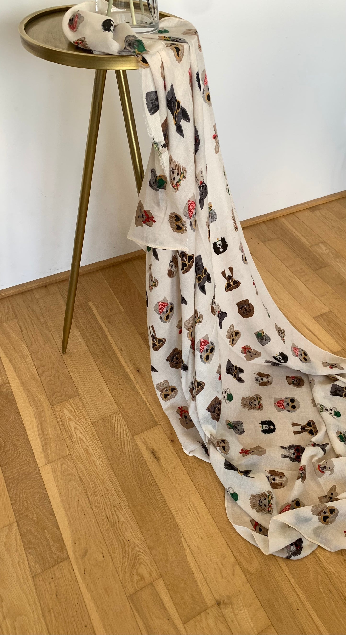 Schal SNOOPY creme-weiß; jetzt €25,90 statt €39,90