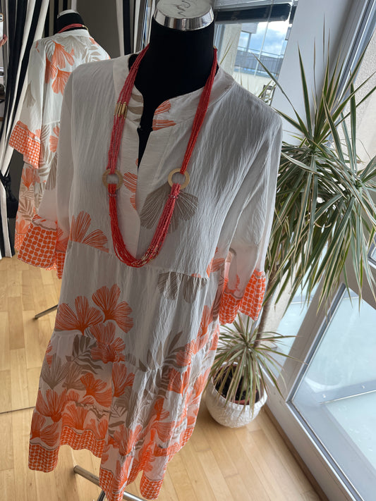 Tunika GINKO orange, beige-champagner €69,90; lässiger One-Size-Schnitt, toller Print, klasse Material… perfektes Summeroutfit