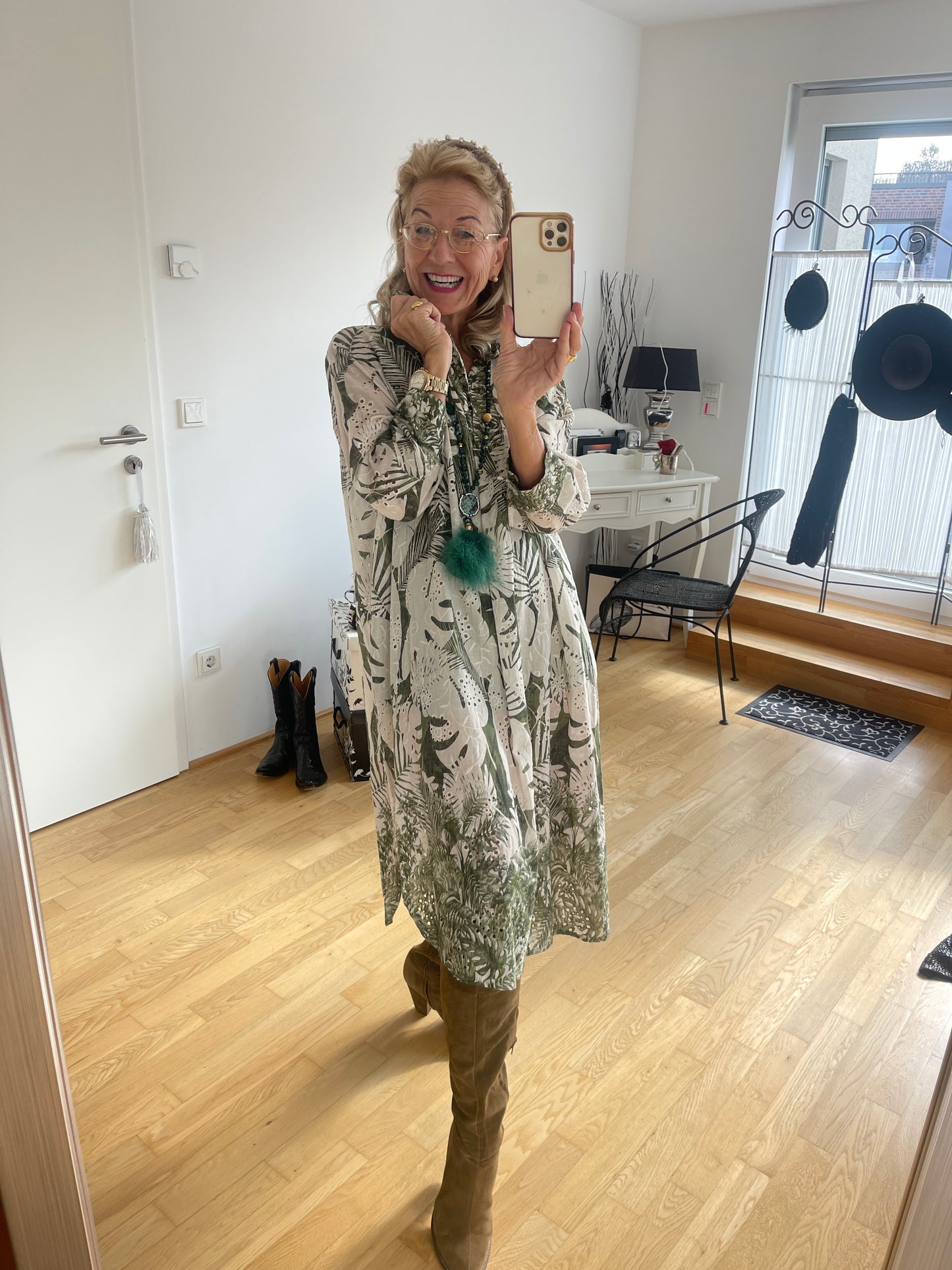 Kleid CARLOS; €99,90 was für ein tolles Modell, perfekt für große Größen