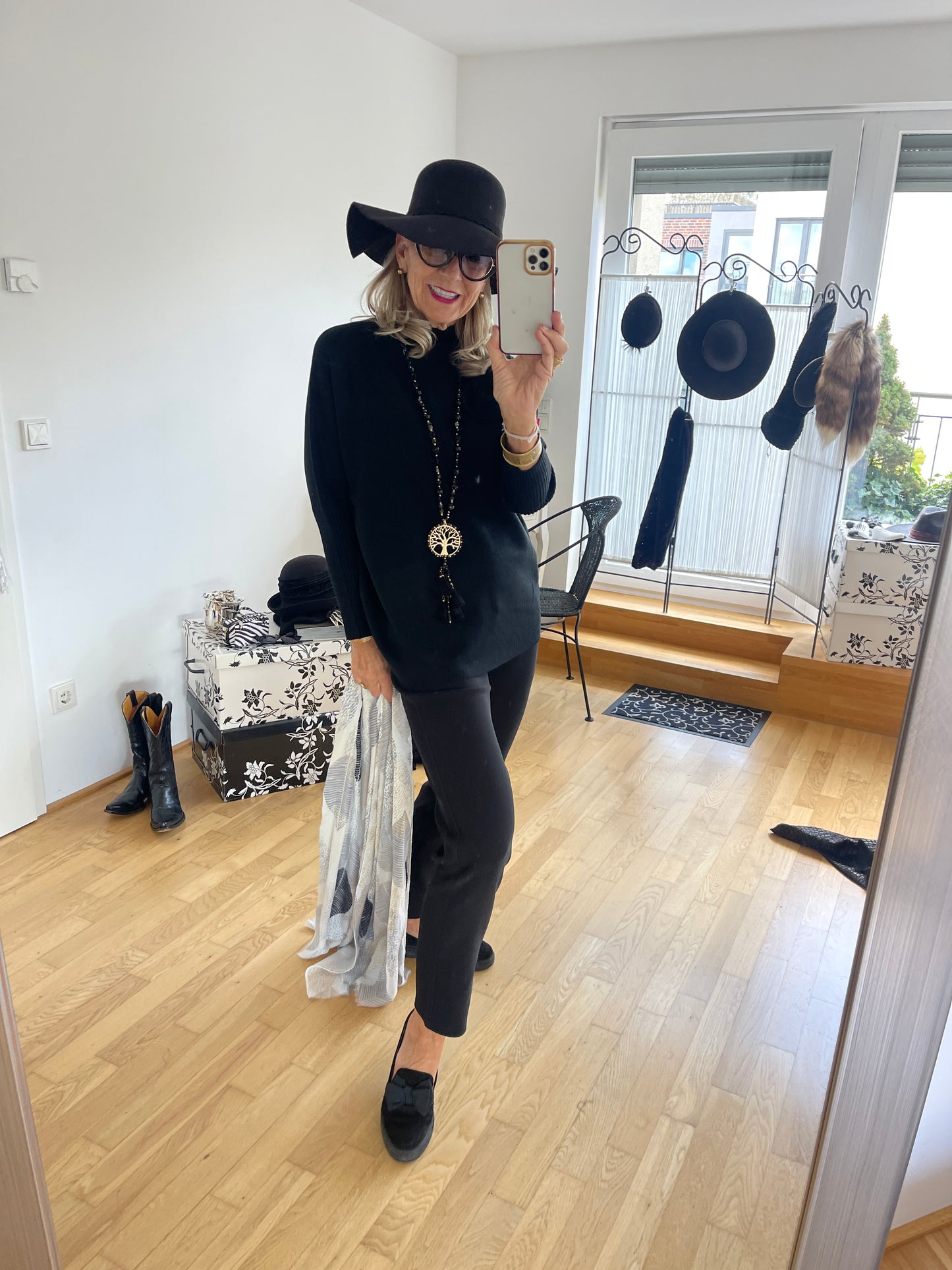 Oberteil MELANIA black €89,90; lässig, edel und herrlich angenehm