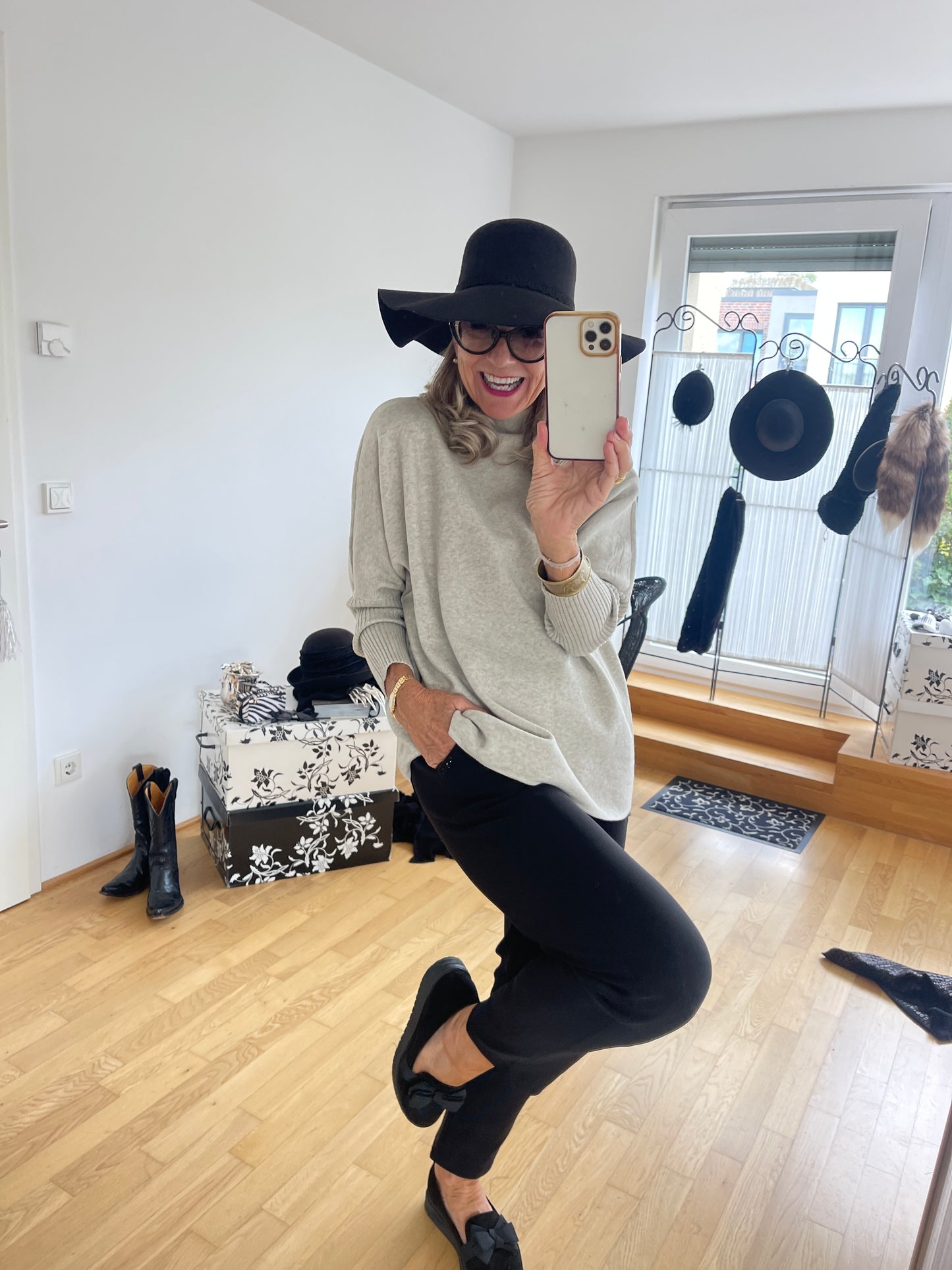 Oberteil MELANIA beige €89,90; extravagant, lässig und herrlich angenehm