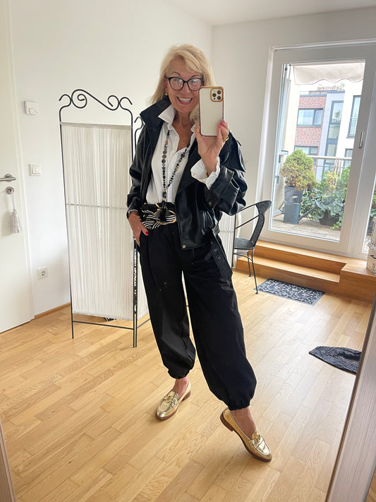 Hose MEDINA €109,90; total angesagter und aktueller Style🍁