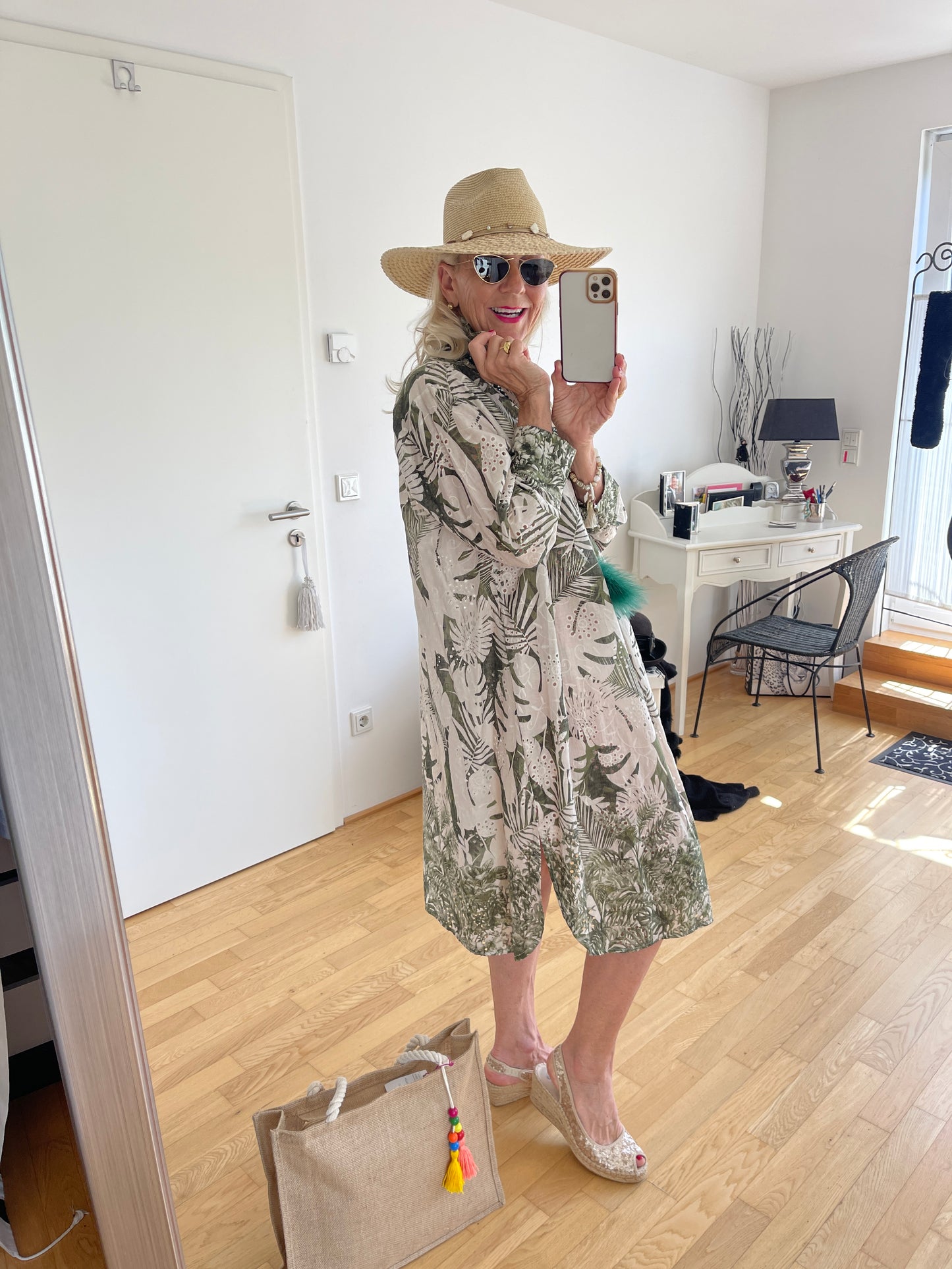 Kleid PRONTO €99,90; extravagant, lässig sowie schick, ein tolles Kleid in einem tollen Schnitt