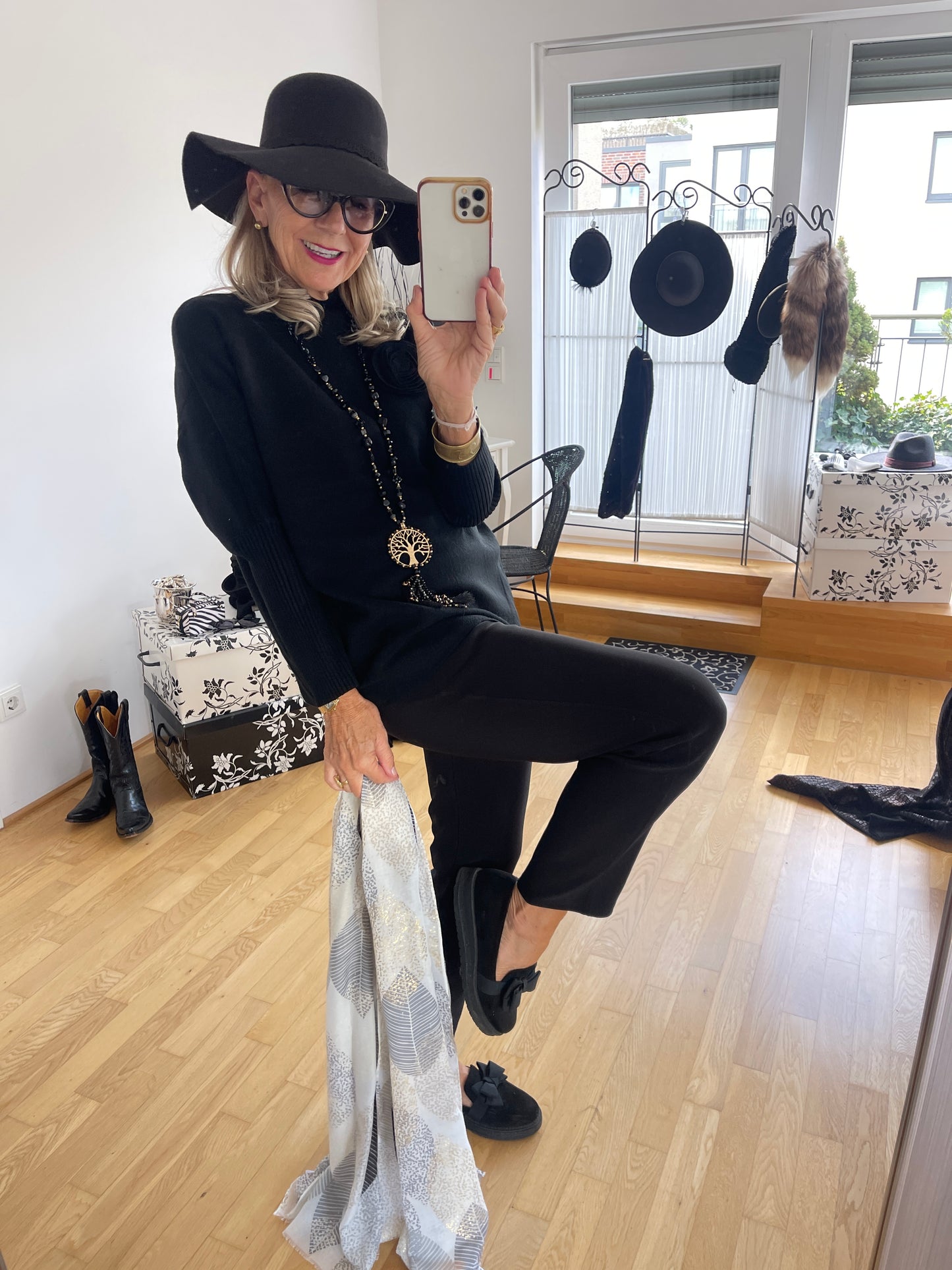 Oberteil MELANIA black €89,90; lässig, edel und herrlich angenehm