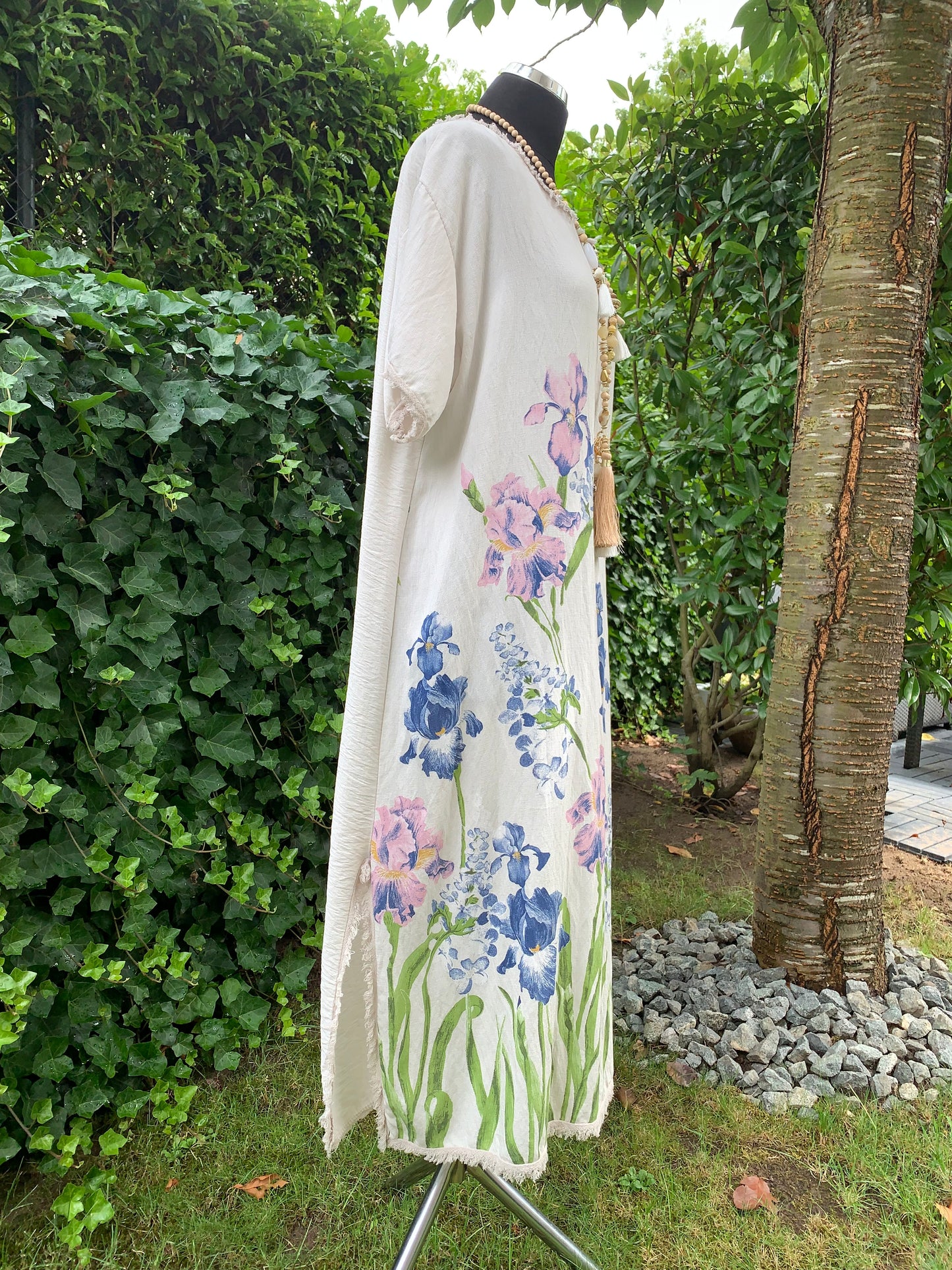 Kleid ROMY beige im Summer-Sale jetzt €69,90 statt €99,90; Flower-Power .. geniales Summer-Feeling