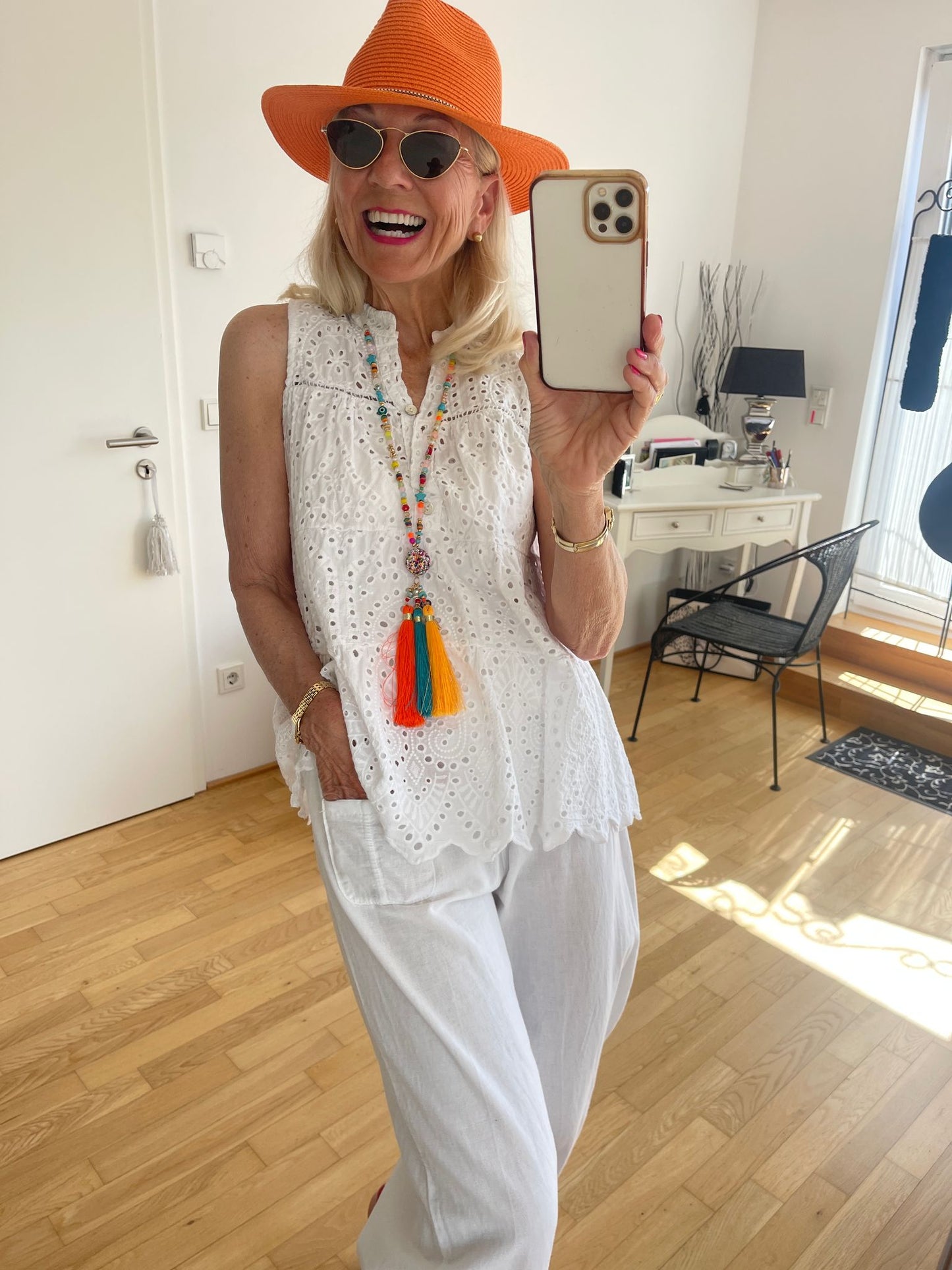 Oberteil STYLE white €59,90, so ein hübsches, luftiges Modell