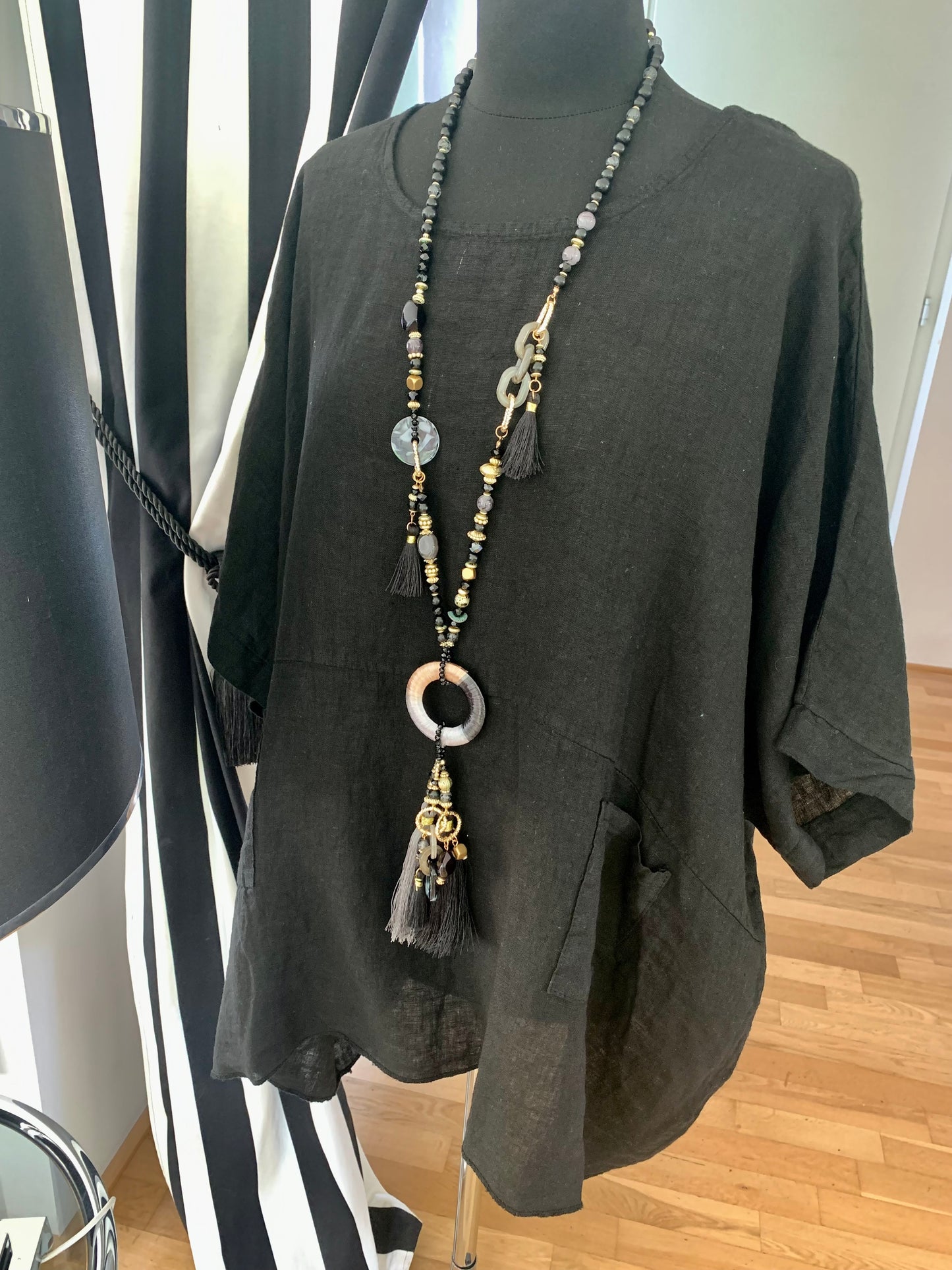 Tunika KAMAL black im Summer-Sale jetzt €69,90 statt €99,90; perfekter Sommerstyle