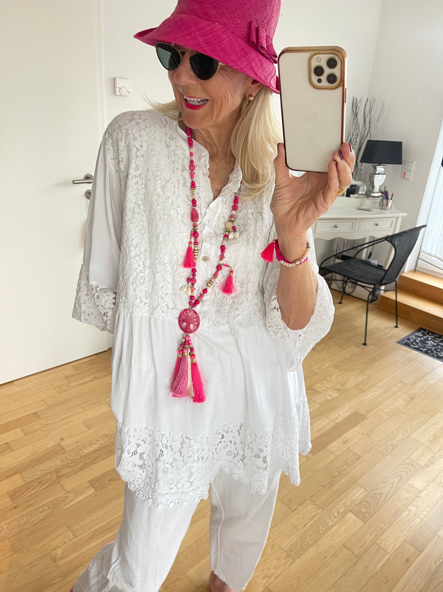 Tunika LENI white €89,90; herrliches, super schickes Modell für XXXL-Genussgrößen