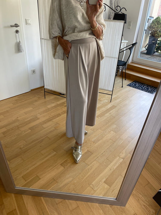 Hose CARPENTER creme €109,90; nicht nur stylisch und schick auch herrlich lässig
