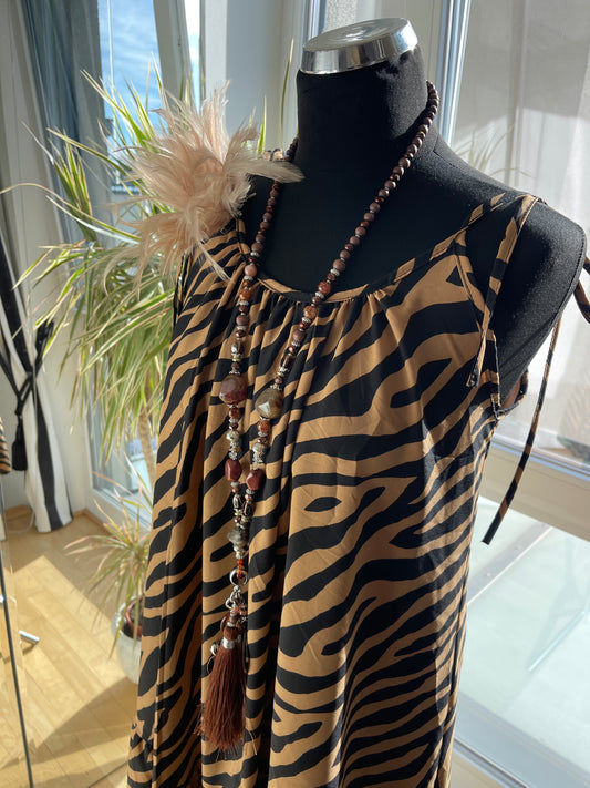 Kleid COPPA €39,90 statt €69,90; .. luftiger geht es kaum!