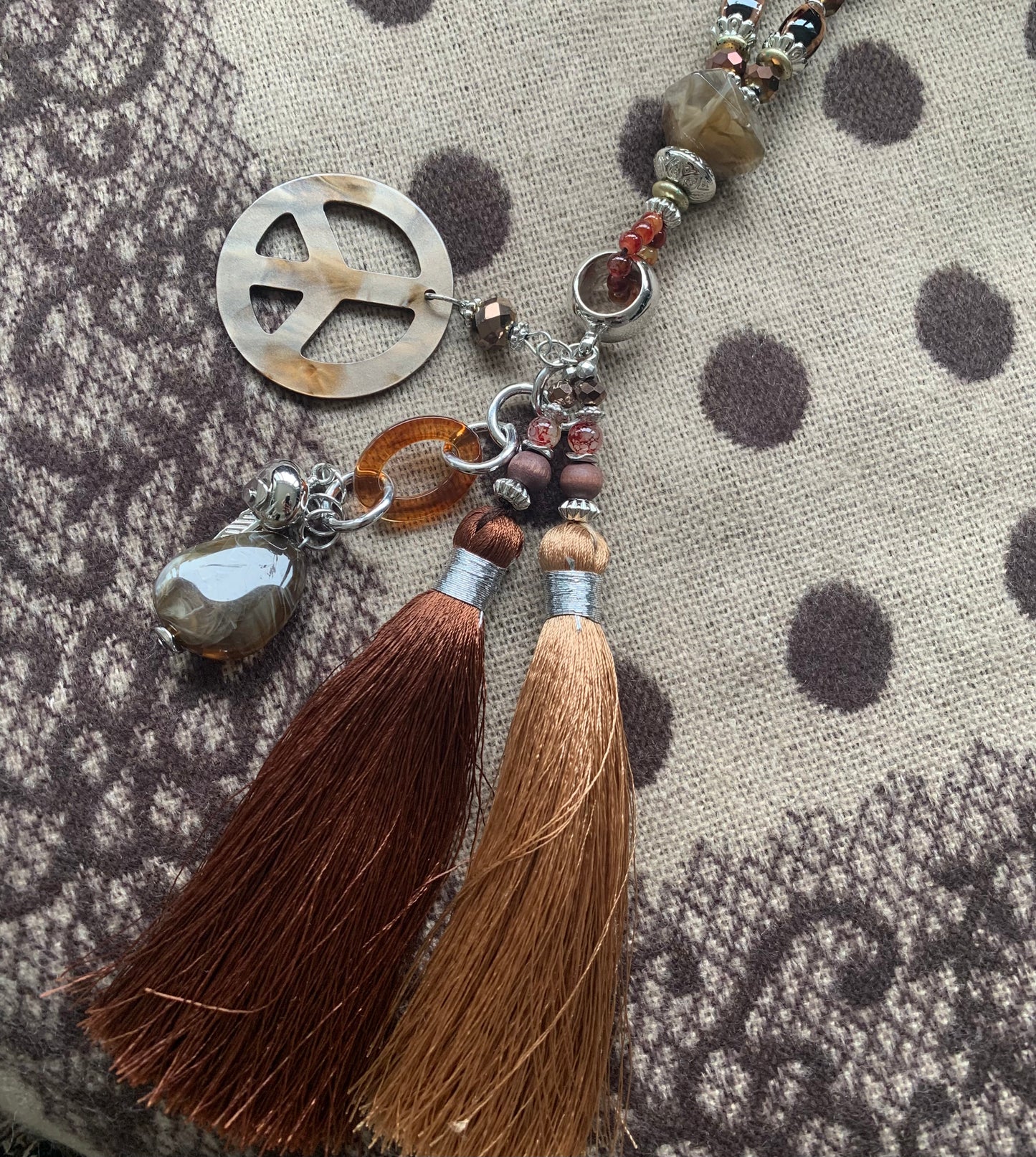 Kette ALEXIS €49,90; stylische Longkette