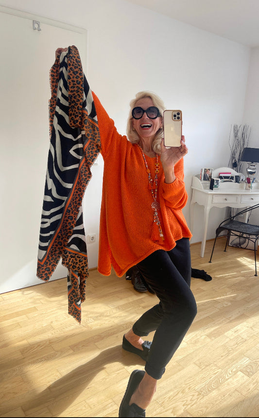 Schal LOLA leo orange; €29,90 statt €49,90; „Im Black-Friday-Outlet“, fantastisch, kuscheliger Big-Schal