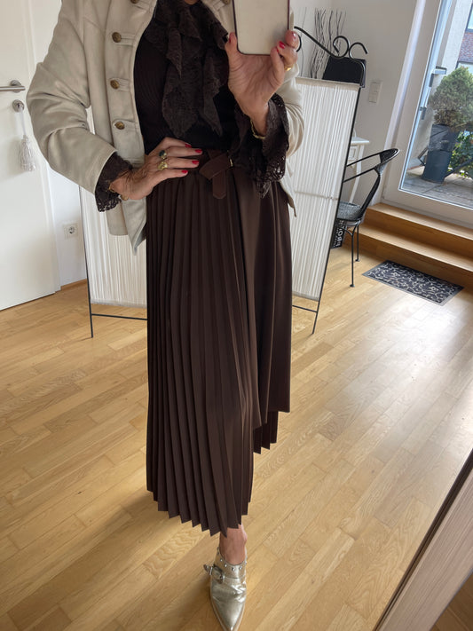 Rock ROCKEFELLER black €109,90; was für ein ausgefallener Schnitt!!