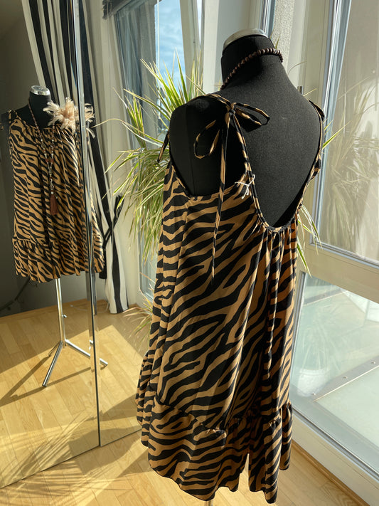 Kleid COPPA €39,90 statt €69,90; .. luftiger geht es kaum!