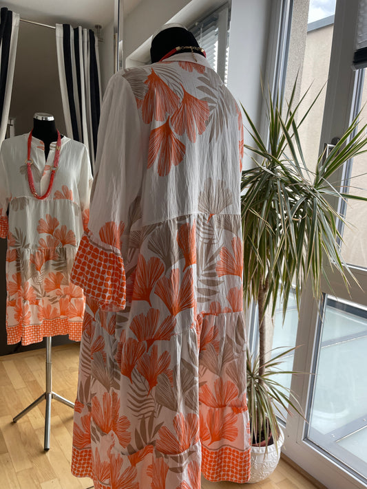 Tunika GINKO orange, beige-champagner €69,90; lässiger One-Size-Schnitt, toller Print, klasse Material… perfektes Summeroutfit