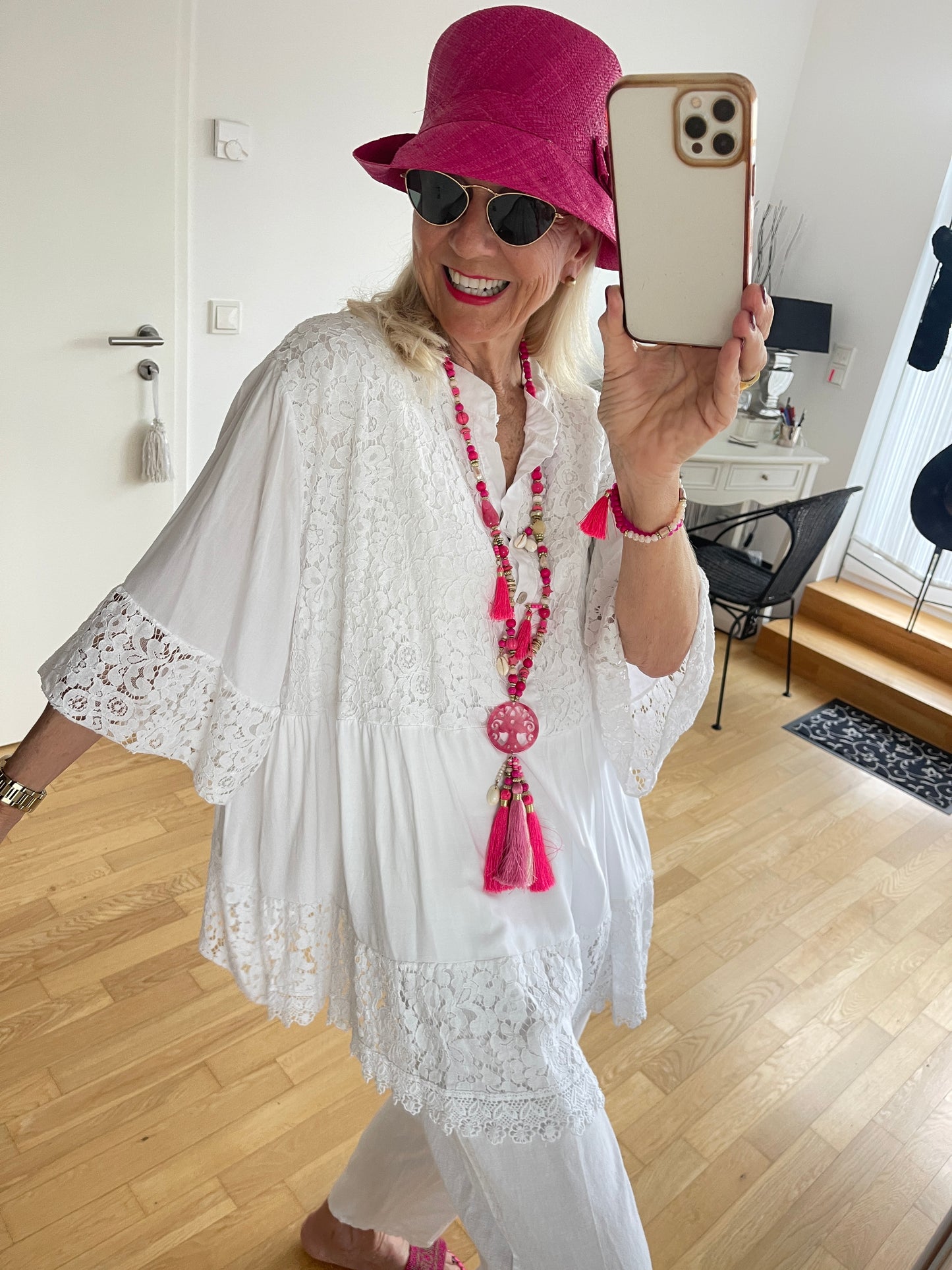 Tunika LENI white €89,90; herrliches, super schickes Modell für XXXL-Genussgrößen