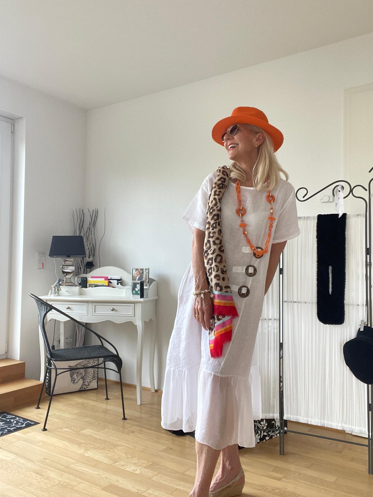 Kleid Barbara white €109,90; perfekter Sommerlook.. Leinen mit Seide.. tolles Modell auch für große Größen bis XXL
