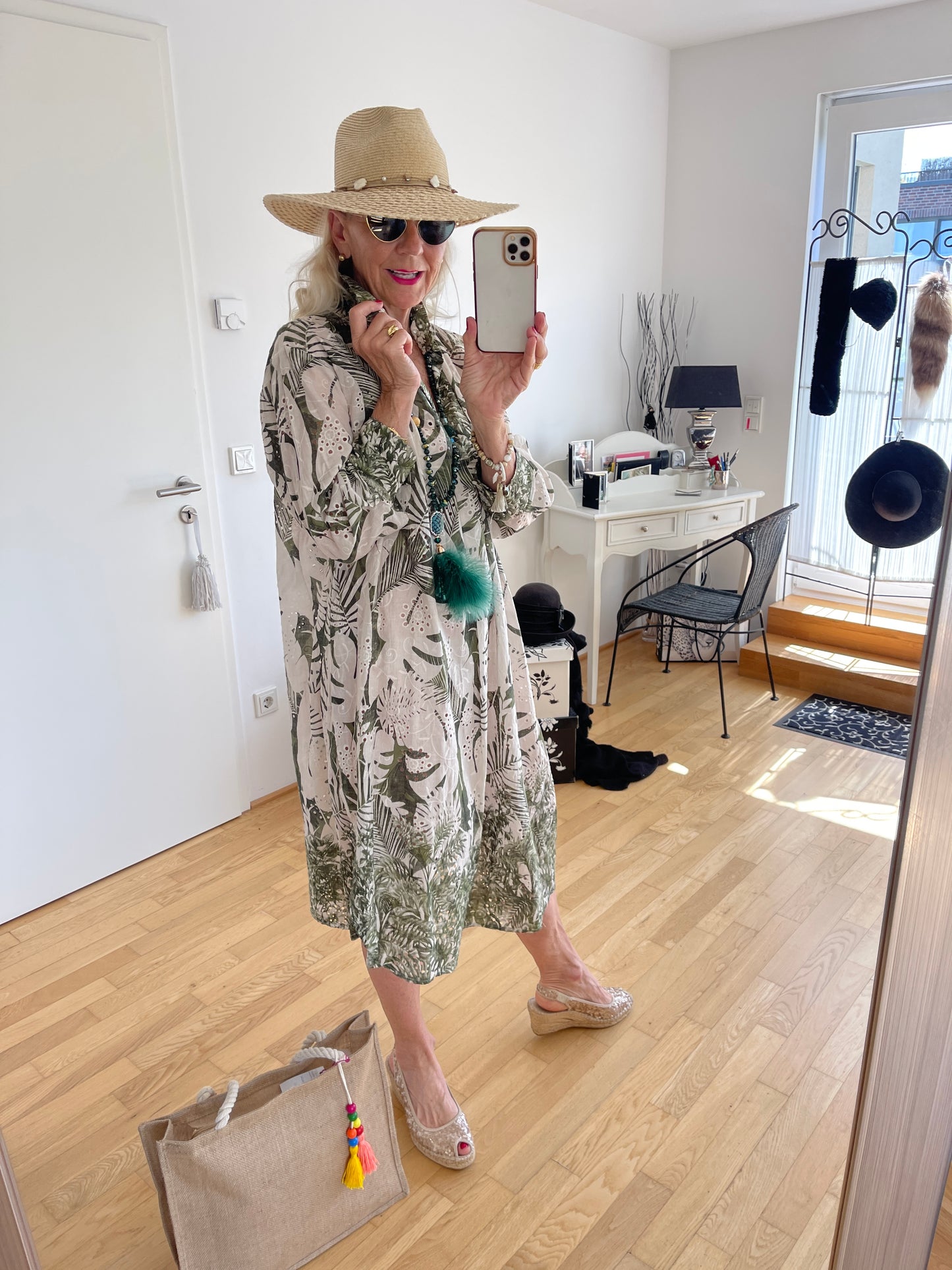 Kleid PRONTO €99,90; extravagant, lässig sowie schick, ein tolles Kleid in einem tollen Schnitt