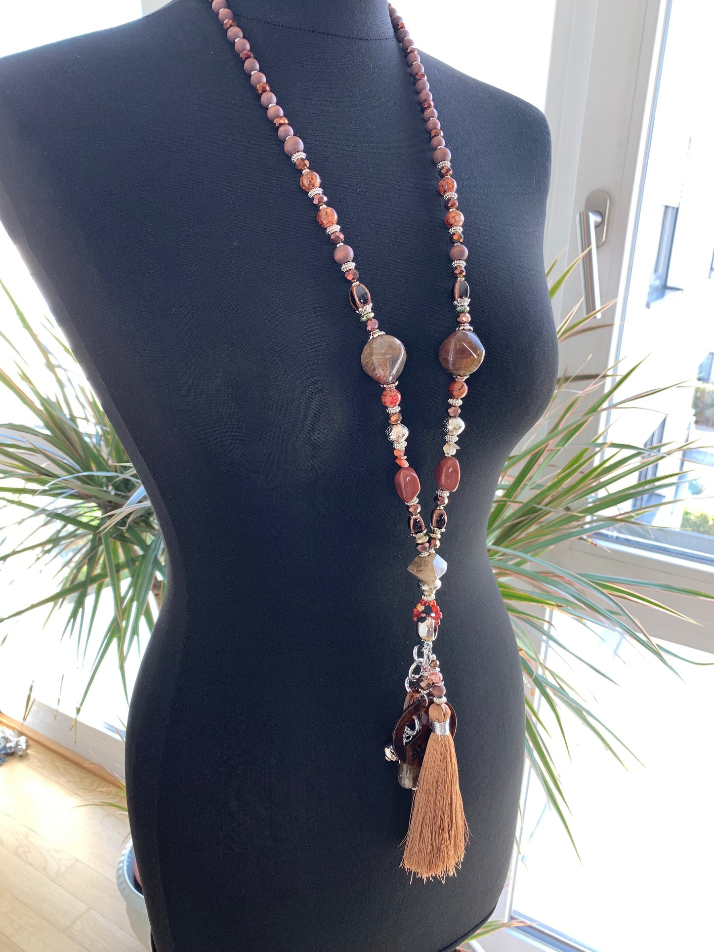 Kette JONNA €49,90; stylische Longkette